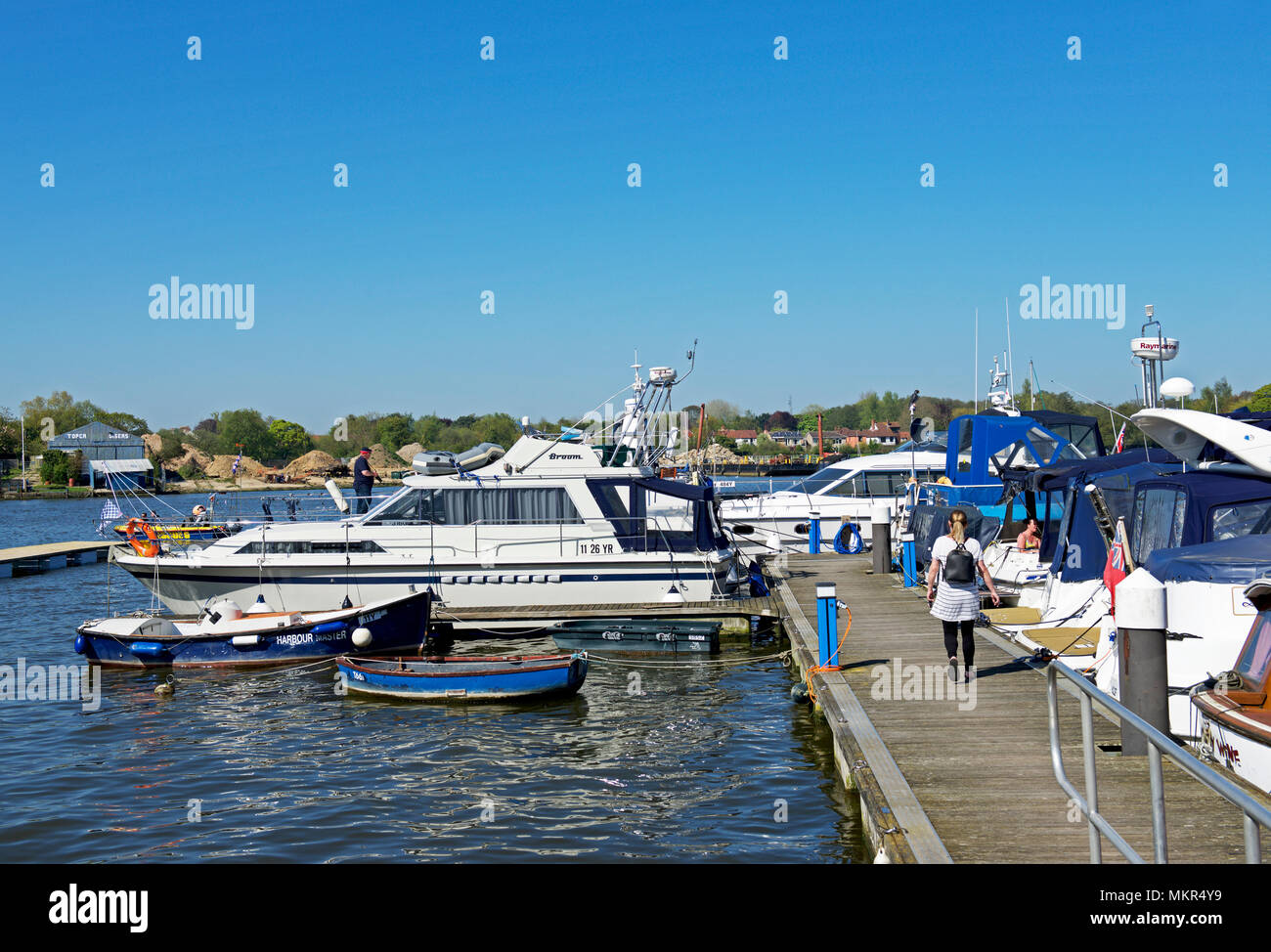 Oulton Broad, in der Nähe von Lowestoft, Norfolk Broads, Norfolk, England Großbritannien Stockfoto