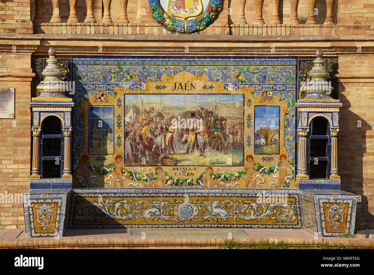 Die Gefliesten provinziellen Nischen an der Plaza de España (Spanien Platz) in Sevilla, Spanien Stockfoto