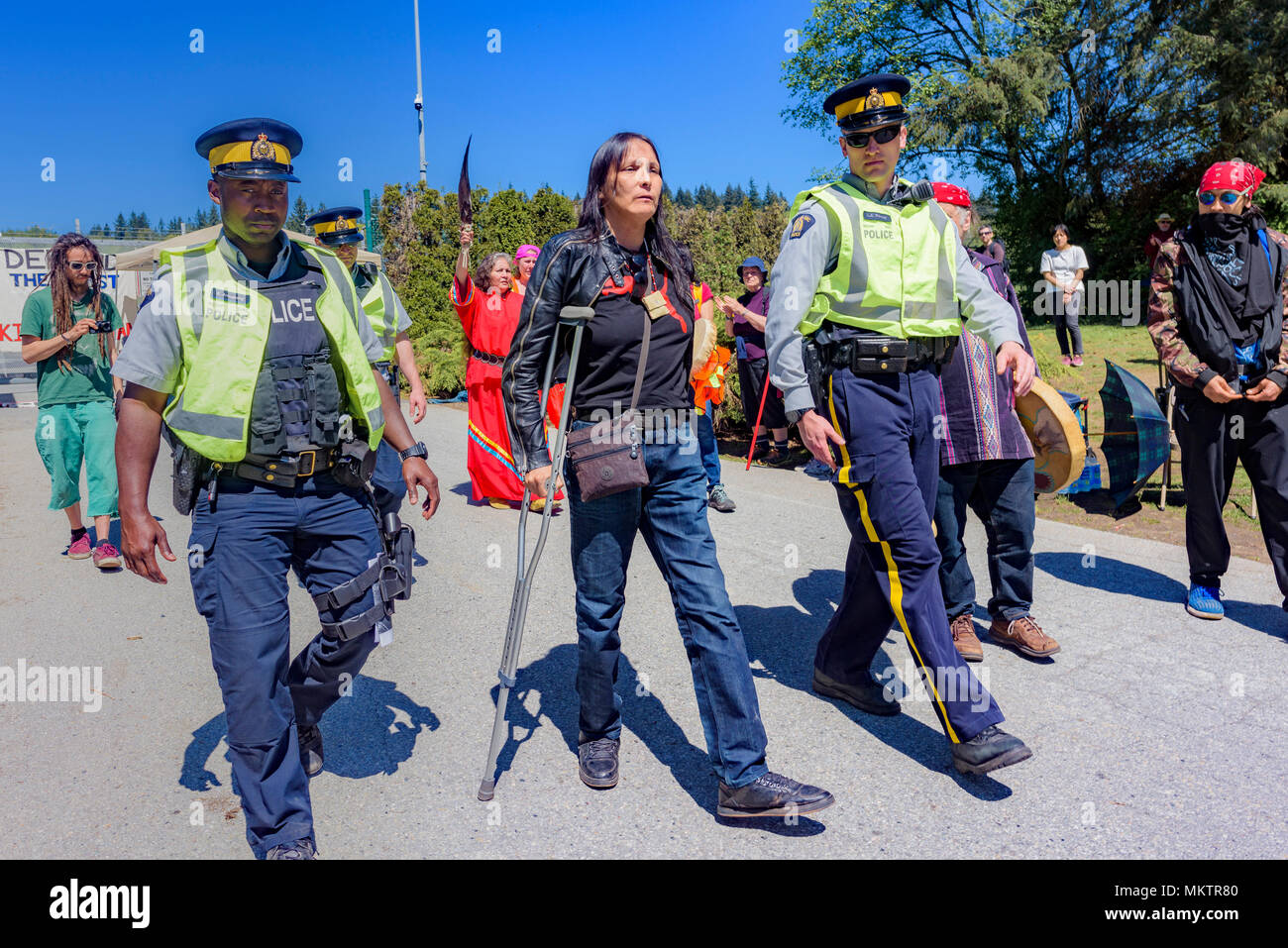 Demonstrant Kat Roivas ist das 3. Mal, gegen die Kinder Morgan Pipeline twinning und Expansion verhaftet, Burnaby Mountain, British Columb Stockfoto