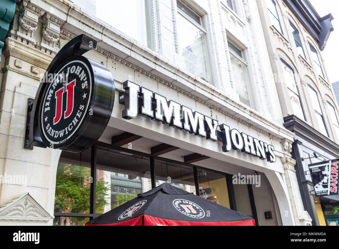 Lancaster, PA, USA - Mai 5, 2018: äußeres Zeichen von Jimmy John's, eine Kette von konzessionierten Sandwich Restaurants, spezialisiert auf die Lieferung in über 2500 loc Stockfoto