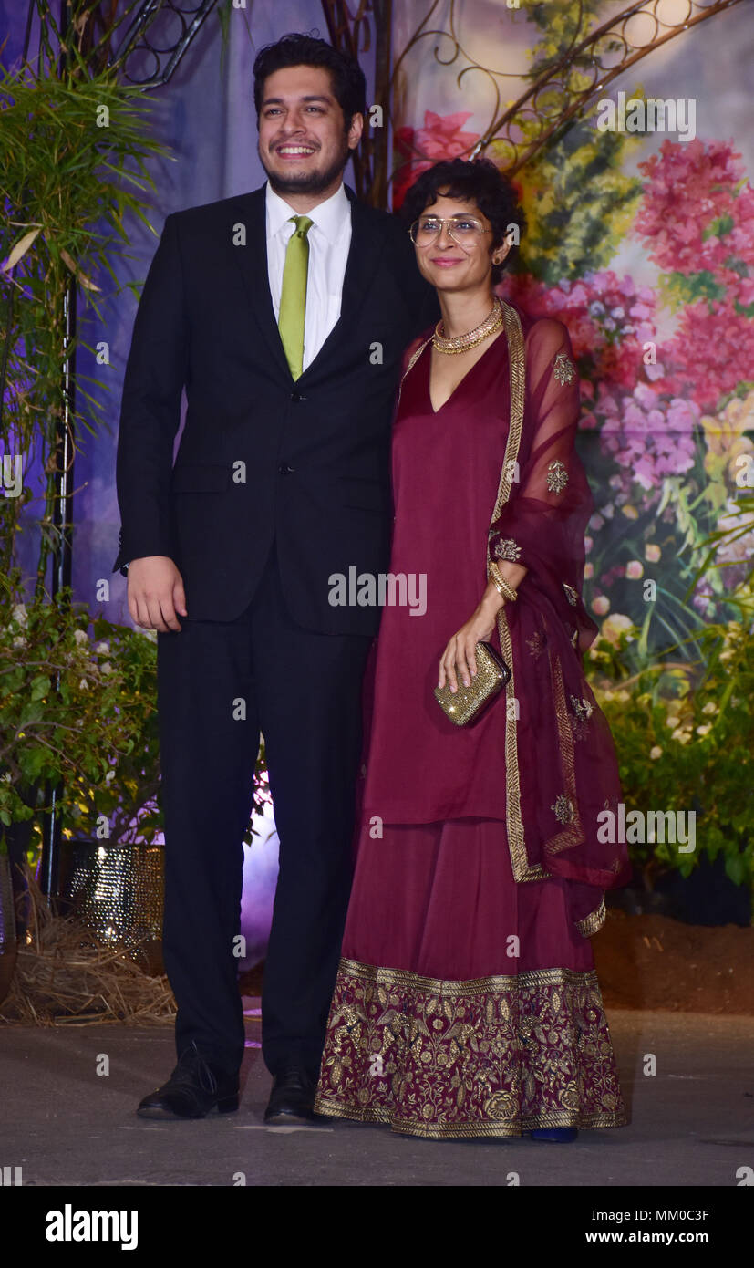 Mumbai, Indien. 8. Mai, 2018. Schauspieler Junaid Khan mit Mama Kiran Rao nehmen an der Hochzeit von Schauspielerin Sonam Kapoor und Anand Ahuja im Hotel Leela in Mumbai. Credit: Azhar Khan/SOPA Images/ZUMA Draht/Alamy leben Nachrichten Stockfoto