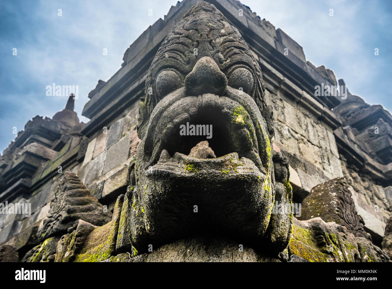 Makara wasserspeier an der 4 Galerie des 9. Jahrhunderts Borobudur buddhistischen Tempel, Zentraljava, Indonesien Stockfoto