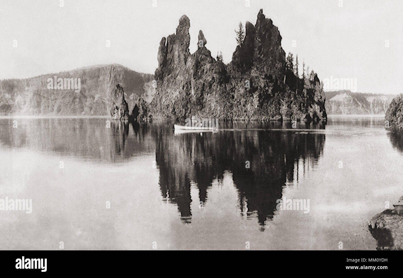 Das Phantom Ship in Crater Lake National Park. 1920 Stockfoto