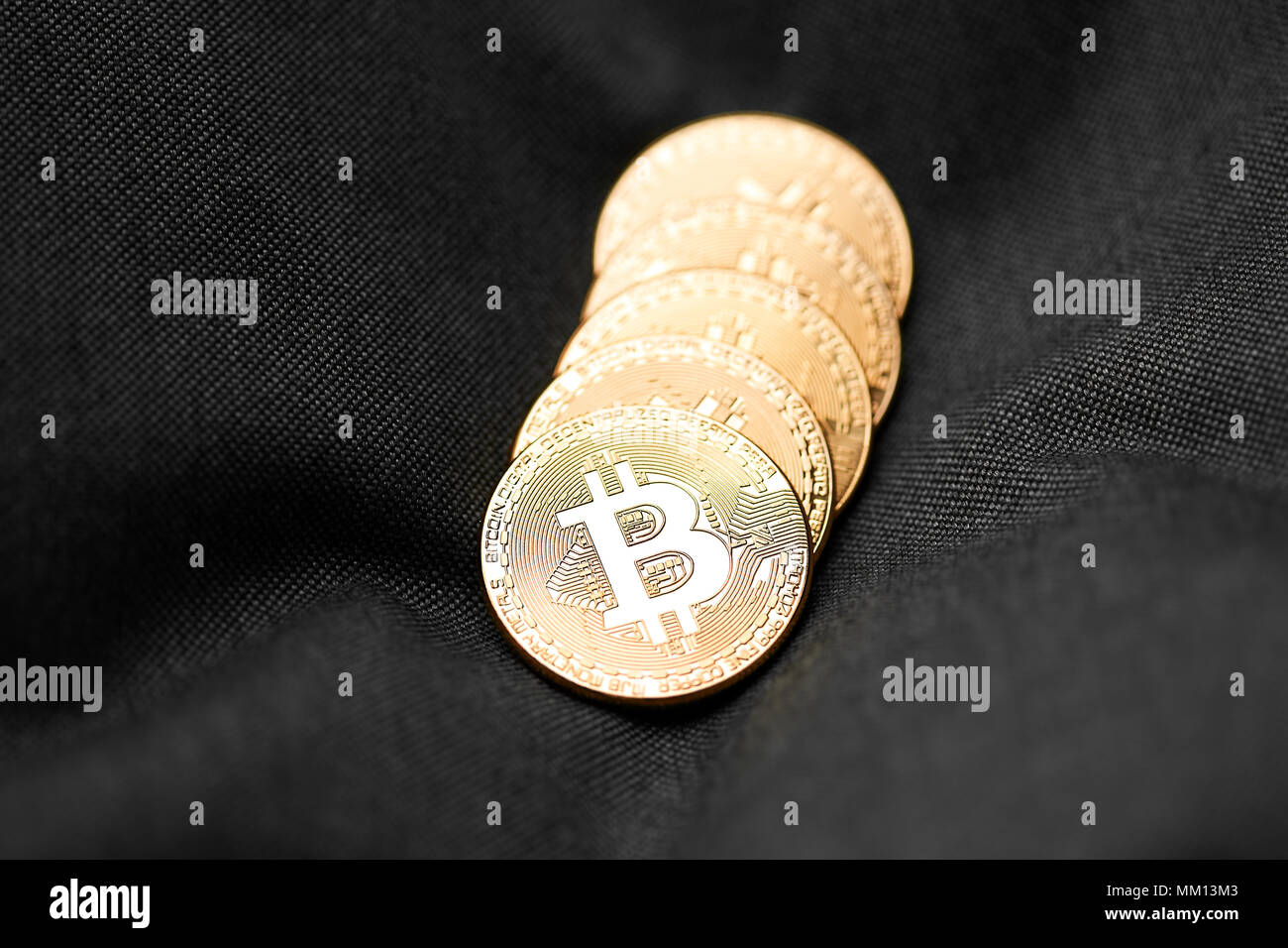 Bitcoins und virtuelles Geld. Bitcoin Gold Medaille. Cryptocurrency Konzept. Stockfoto