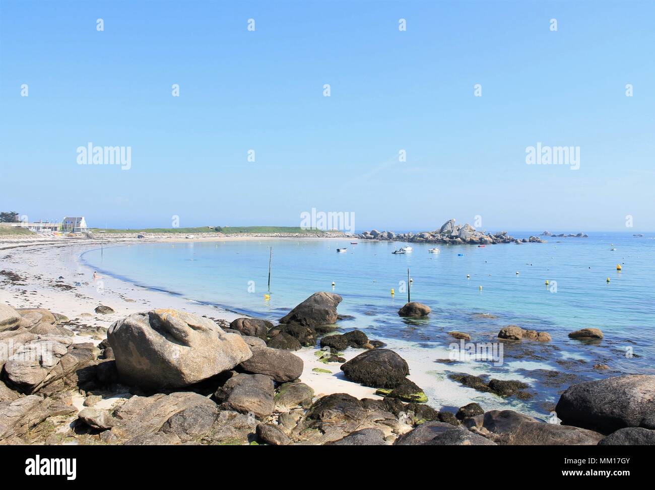 Schöner Strand in Brignogan Plages in der nördlichen Bretagne, Frankreich Stockfoto
