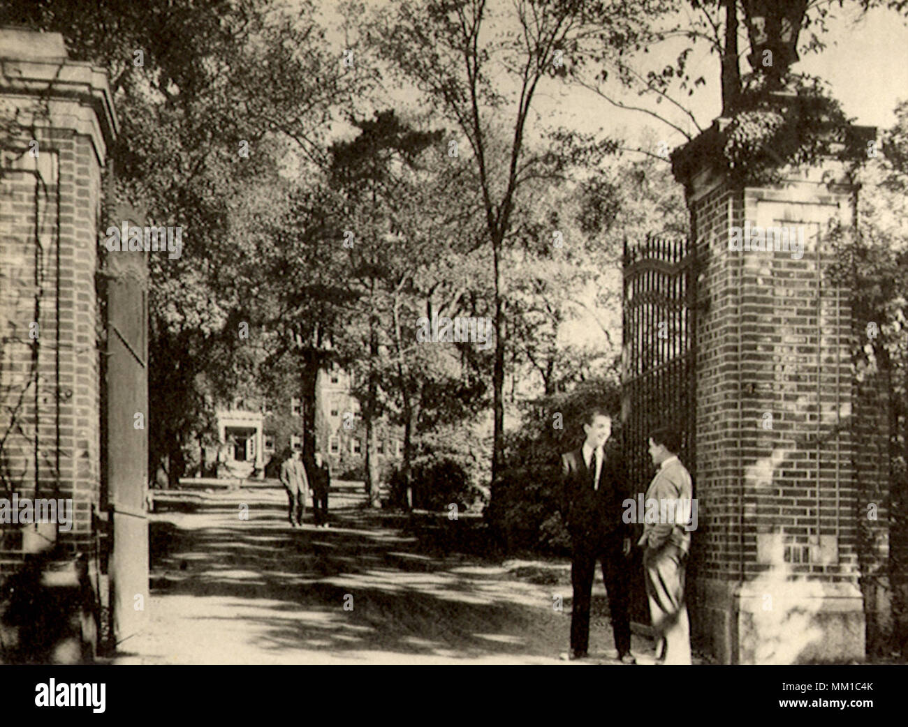 Moses Braun Schule Memorial Gate. Der vorsehung. 1930 Stockfoto