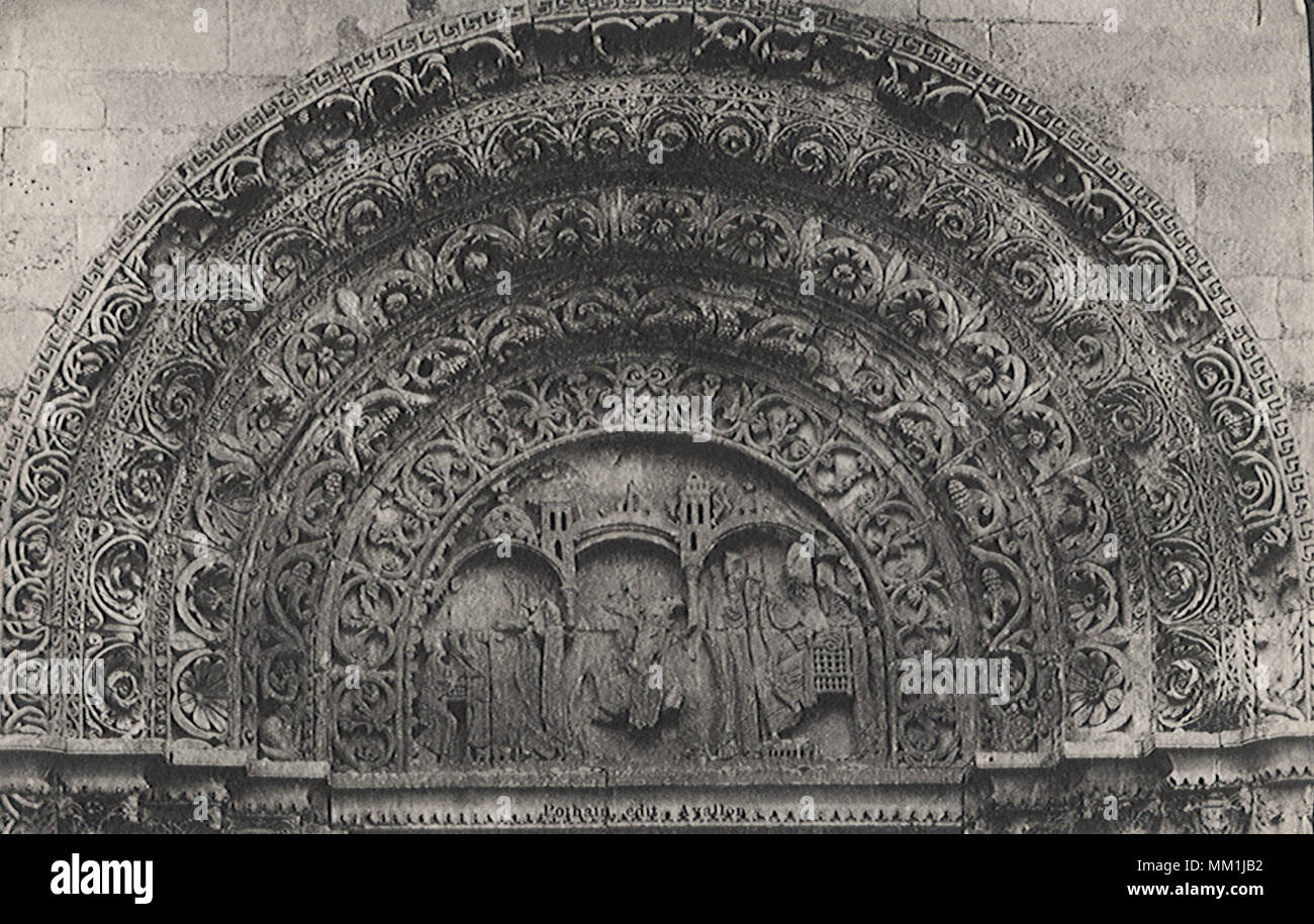 Vordere Portal Skulptur von Saint Lazare. Avallon. 1910 Stockfoto