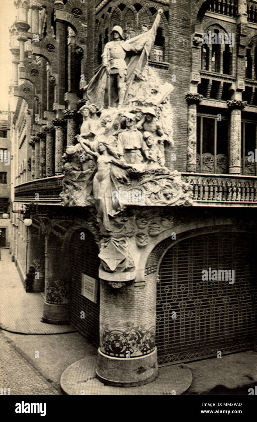 Gruppe von allegorische Statuen. Barcelona. 1930 Stockfoto