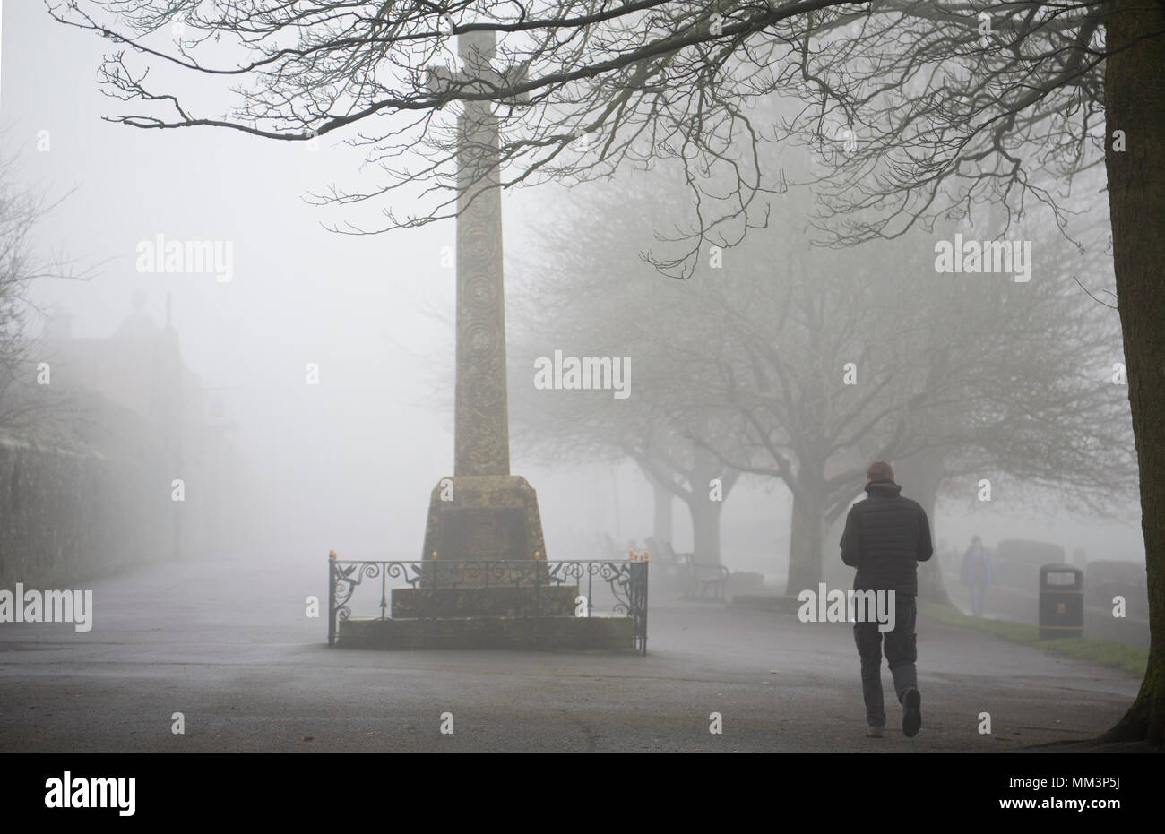 Park Shaftesbury Dorset England UK an einem nebligen Tag im Februar 2018. Bei klarem Wetter es für seinen Blick über die Landschaft. Stockfoto