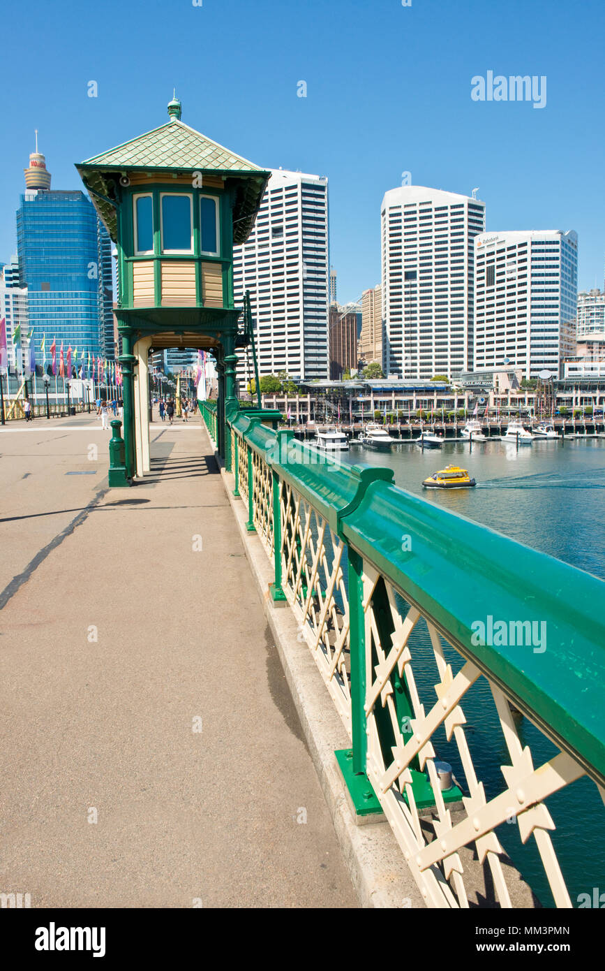 Pyrmont Drehbrücke in Darling Harbour in Sydney Stockfoto