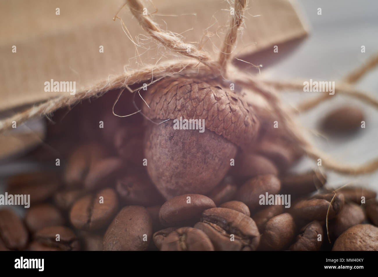 Getränke ohne Koffein, Acorn Kaffee ist ein leckerer Ersatz für Kaffee ohne Koffein. Umweltfreundliche, gesunde Produkte Konzept Stockfoto