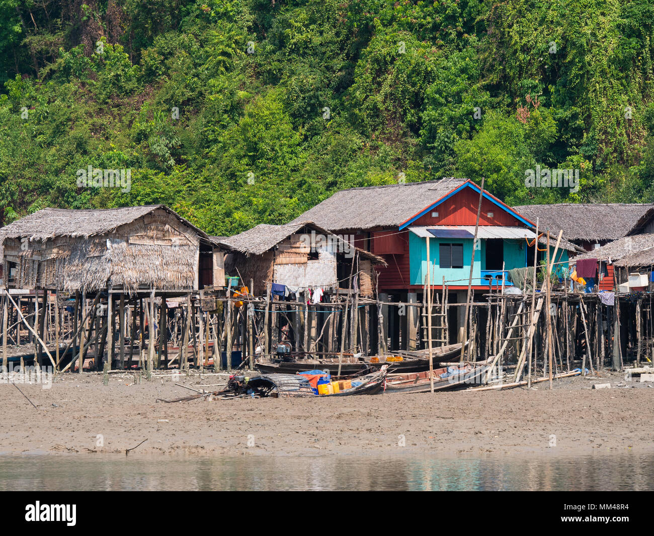 Dorf auf Kala Insel im Myeik Archipel, früher das Mergui Archipel, in der tanintharyi Region Myanmar. Stockfoto