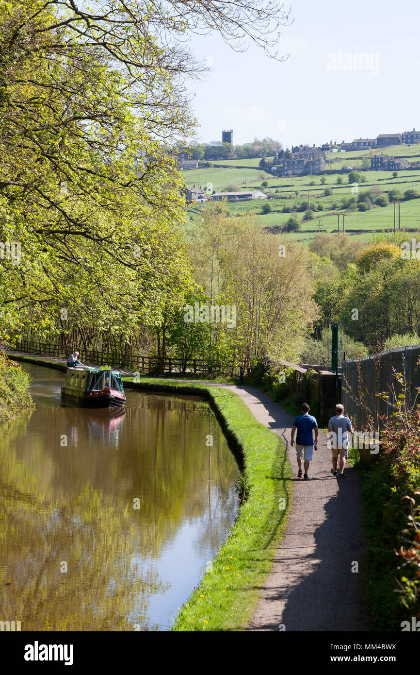 Rochdale Canal in der Nähe von Luddenden Foot, West Yorkshire Stockfoto