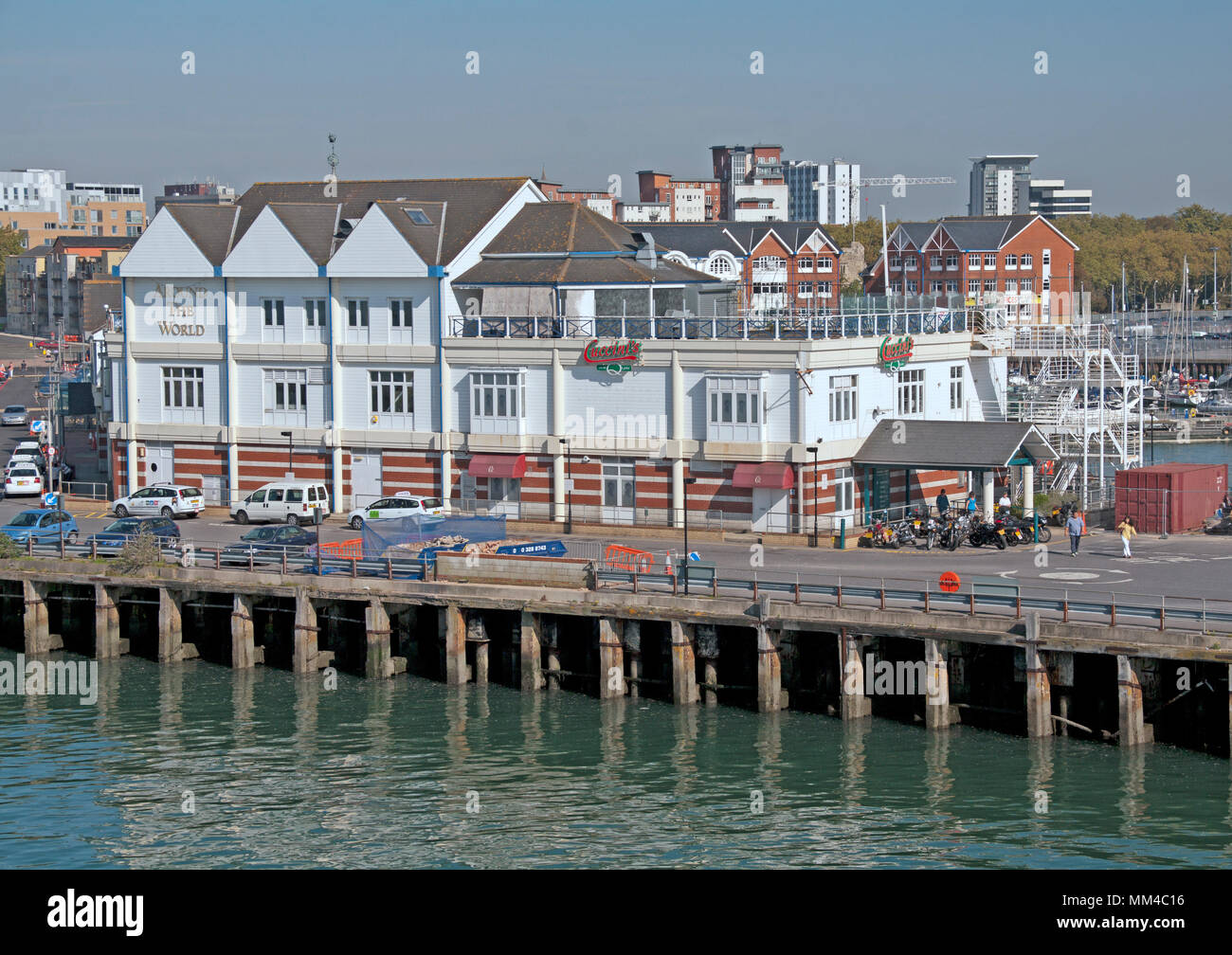 Southampton Dock Seite, rund um die Welt Gebäude, Hampshire Stockfoto