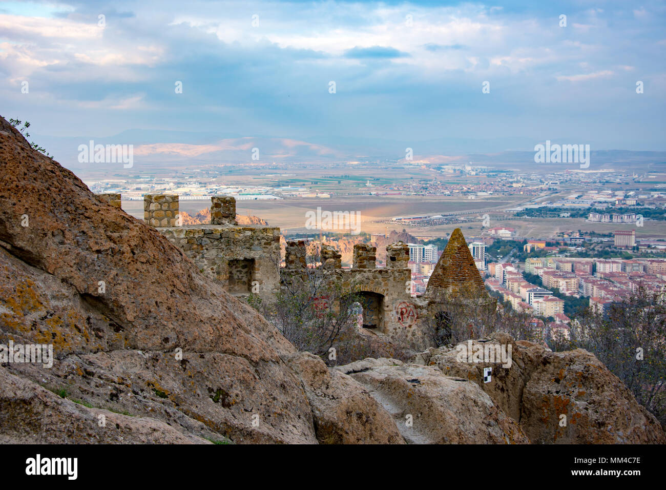 Ein Teil der Stadt und Afyon Afyon Schloss Stockfoto