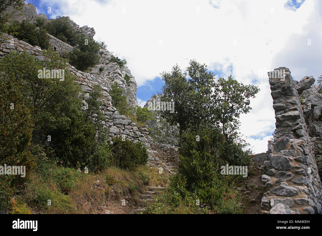 Äußeren Verteidigungen des Château de Puilaurens, Aude, Royal, Frankreich Stockfoto