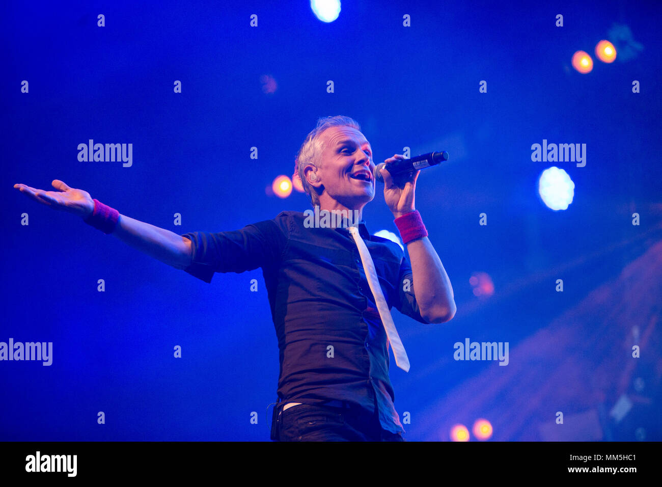 Norwegen Bergen 30 April 2018 Die Niederlandische Band Hermes House Band Live Konzert Wahrend Der Wir