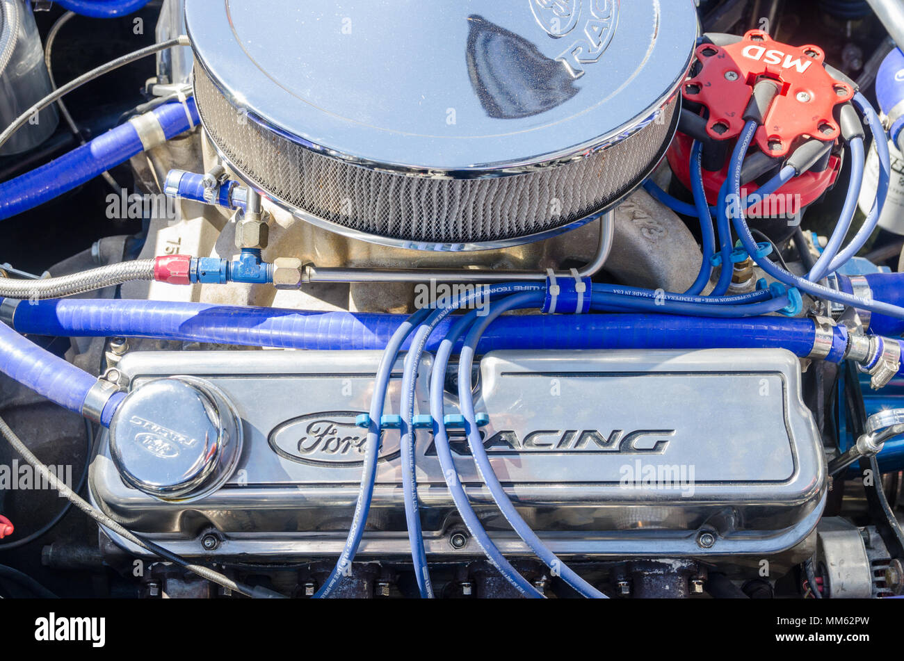 Detail der Motorraum eines Ford Racing Motor in einem RAM-Typ R Shelby American 427 Cobra Stockfoto