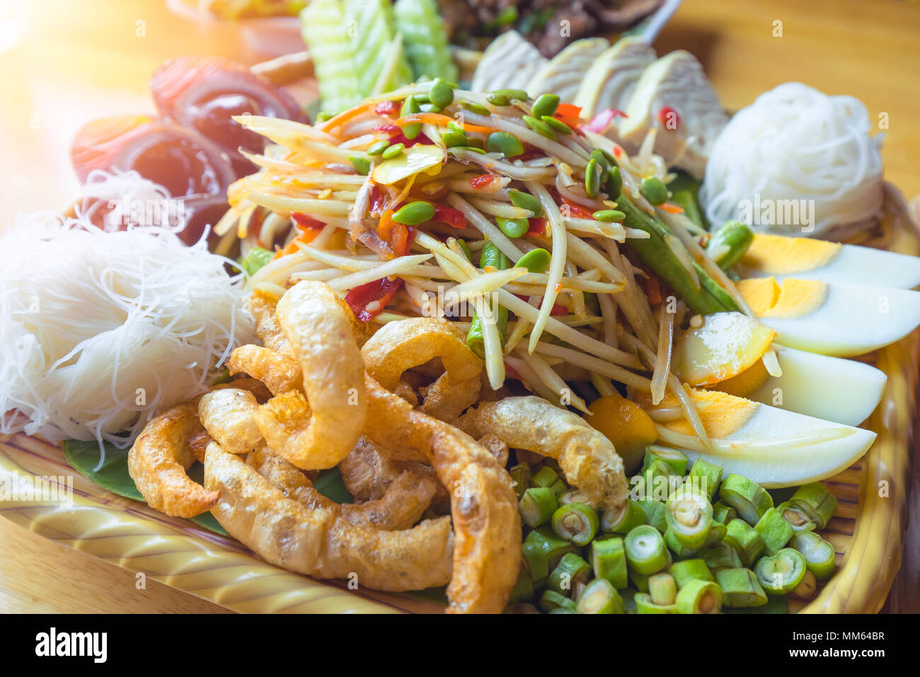 Berühmte thailändische Essen, Papaya Salat, spicy thai food. Stockfoto