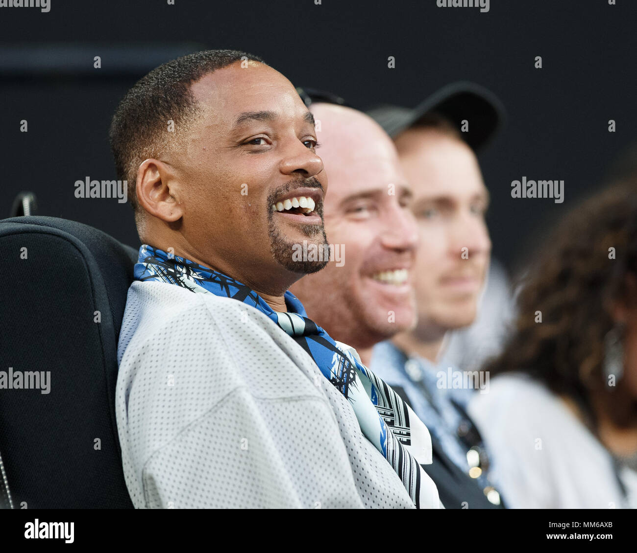 Amerikanischer Schauspieler Will Smith lächelnd, während sie Tennis Match in Australian Open 2018, Melbourne Park, Melbourne, Victoria, Australien. Stockfoto