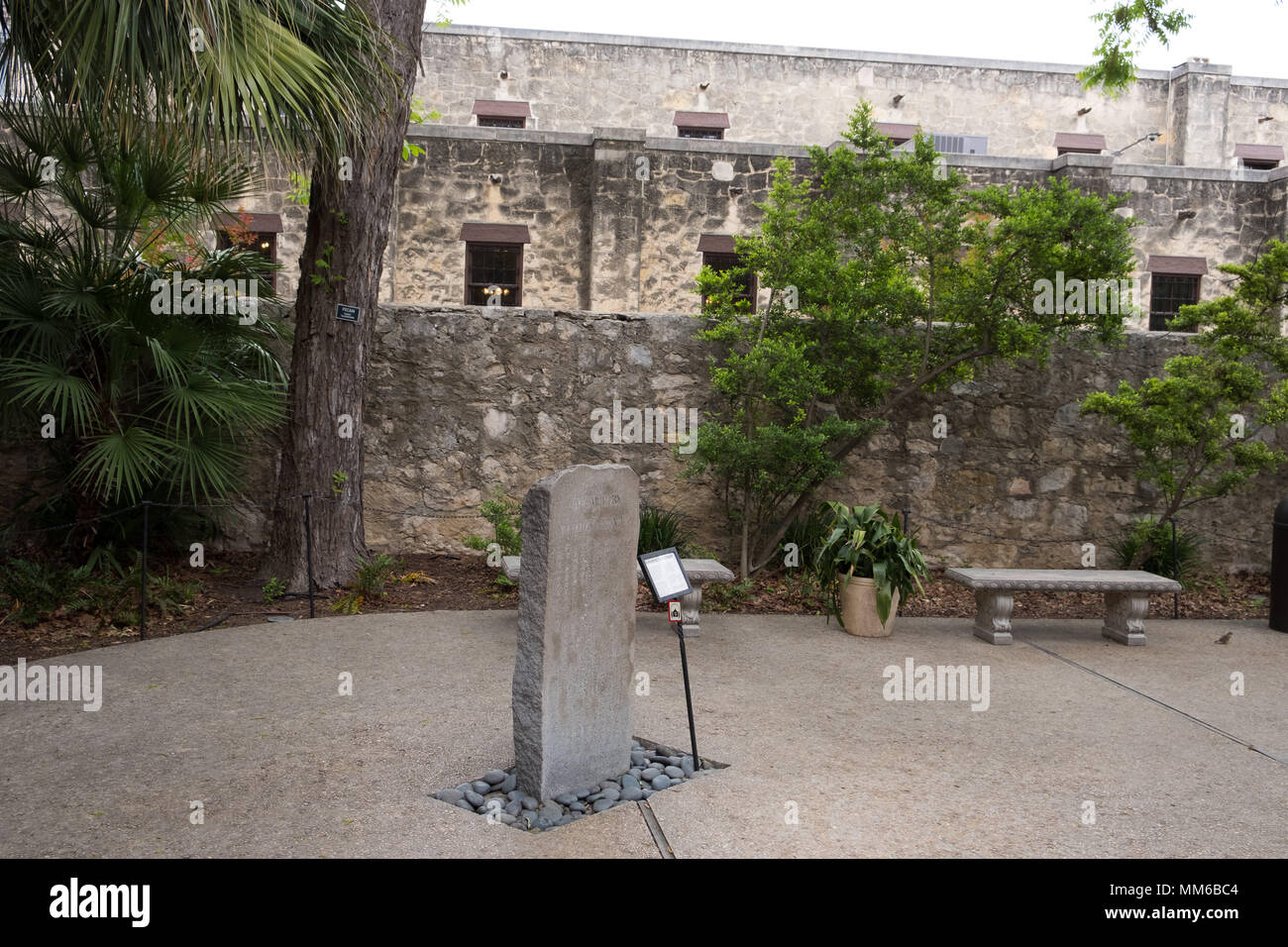 San Antonio, Texas - 18. April 2018: Historische Markierung der Schlacht von Alamo in San Antonio, Texas. Stockfoto