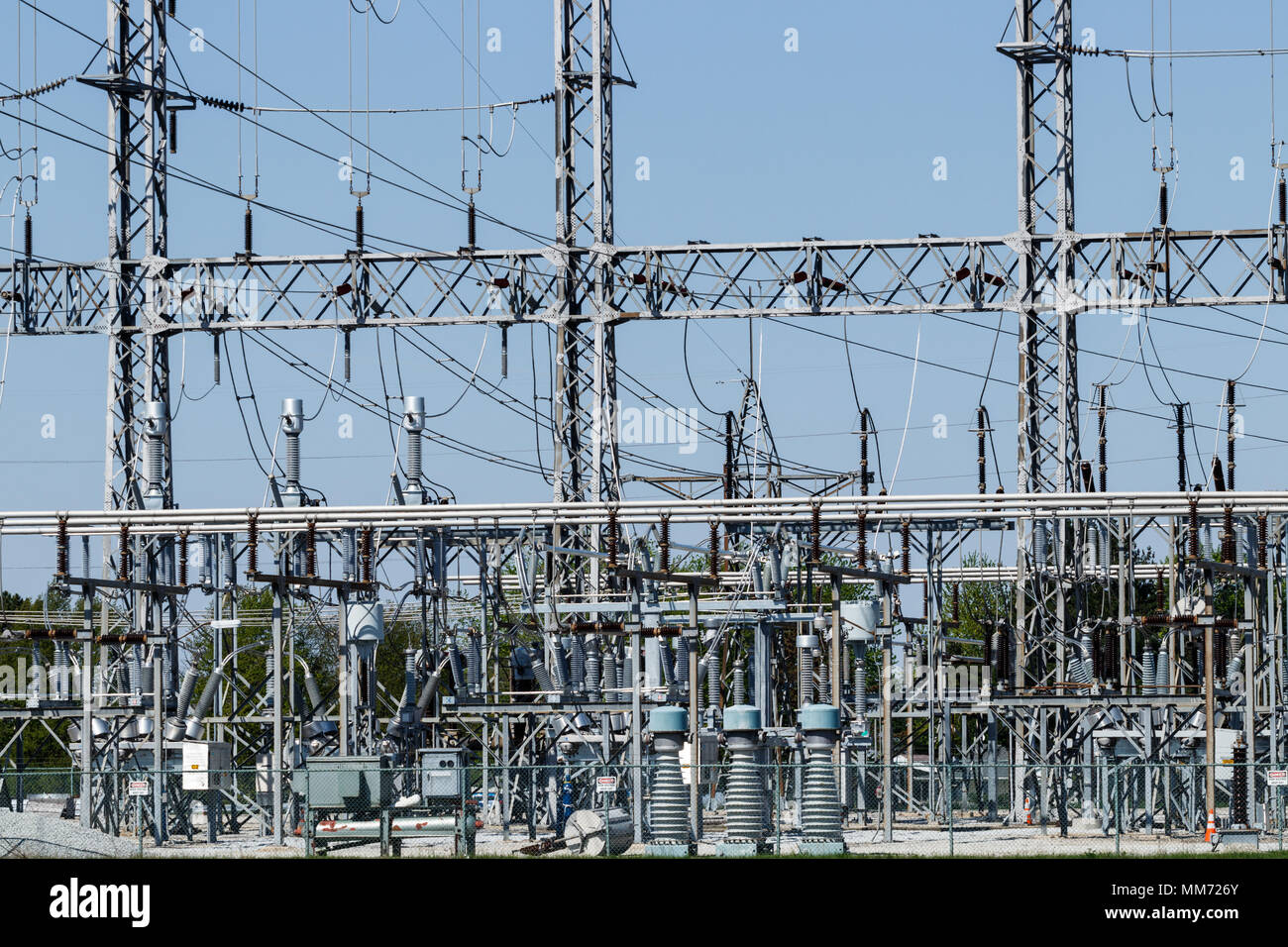 Gefährlich hohe Spannung der elektrischen Unterstation X Stockfoto