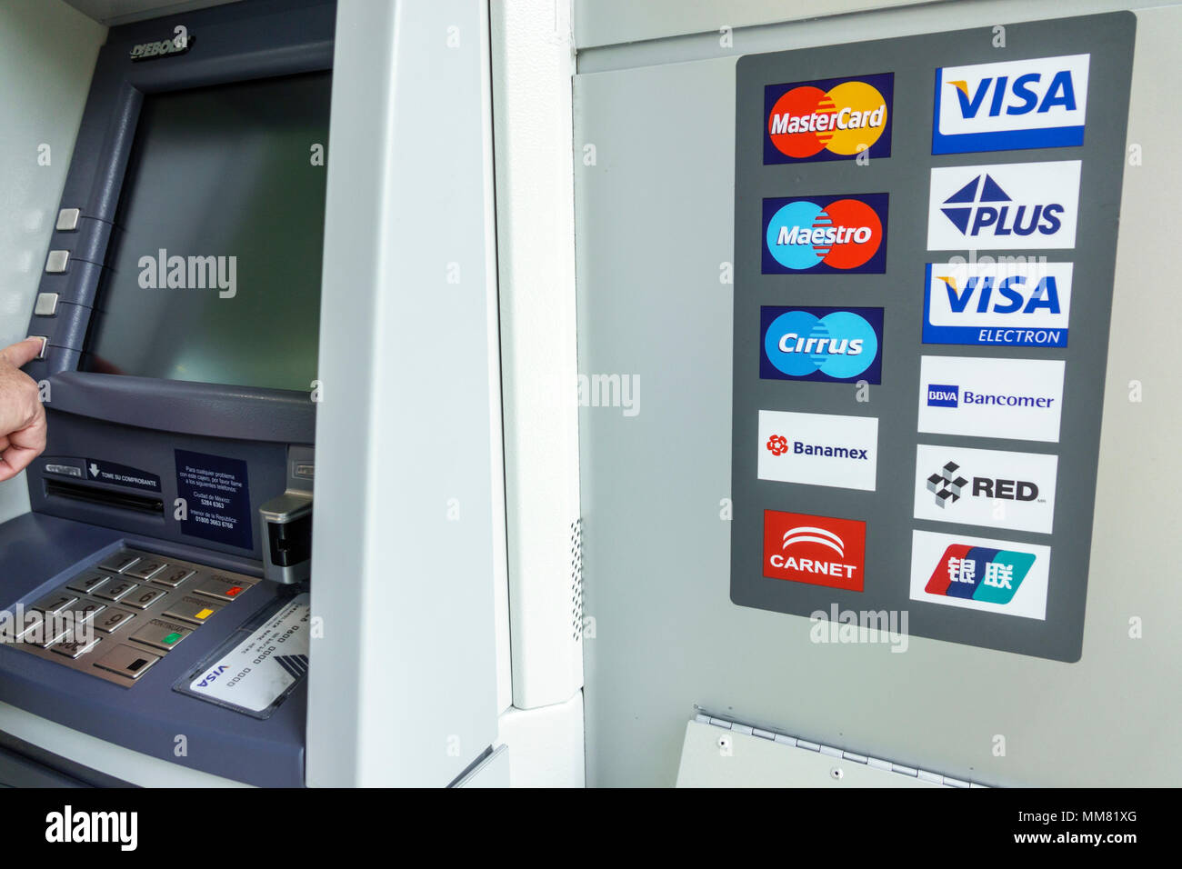 Mexiko-Stadt, Polanco, Hispanic, Immigranten, Mexikaner, Geldautomat, Bankautomat, Bankgeld, Visa, MasterCard, Banamex MX180307010 Stockfoto