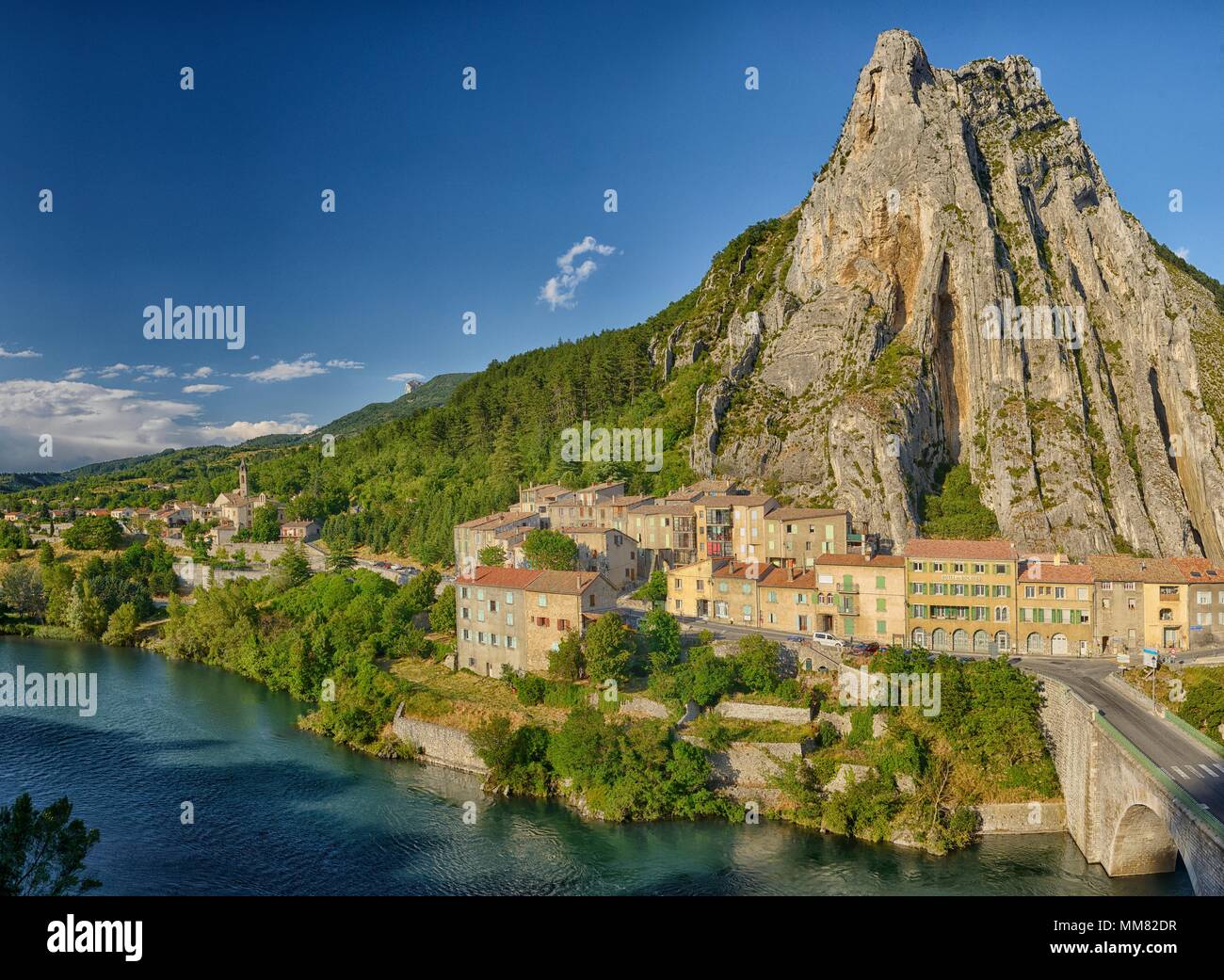 Sisteron und Fluss Durance, Provence-Alpes-Côte d'Azur Département, Frankreich Stockfoto