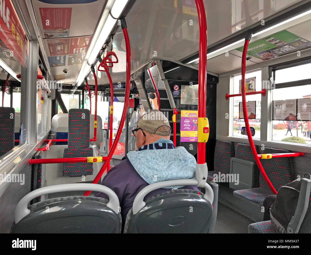 Interieur, von, die, National Express, 50 Bus, 50, Bus,, Birmingham, Innenstadt, West Midlands, England Stockfoto