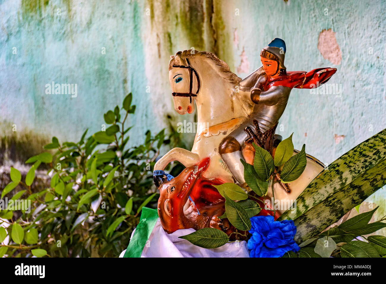 Bild von St. George auf seinem Pferd töten des Drachen Stockfoto