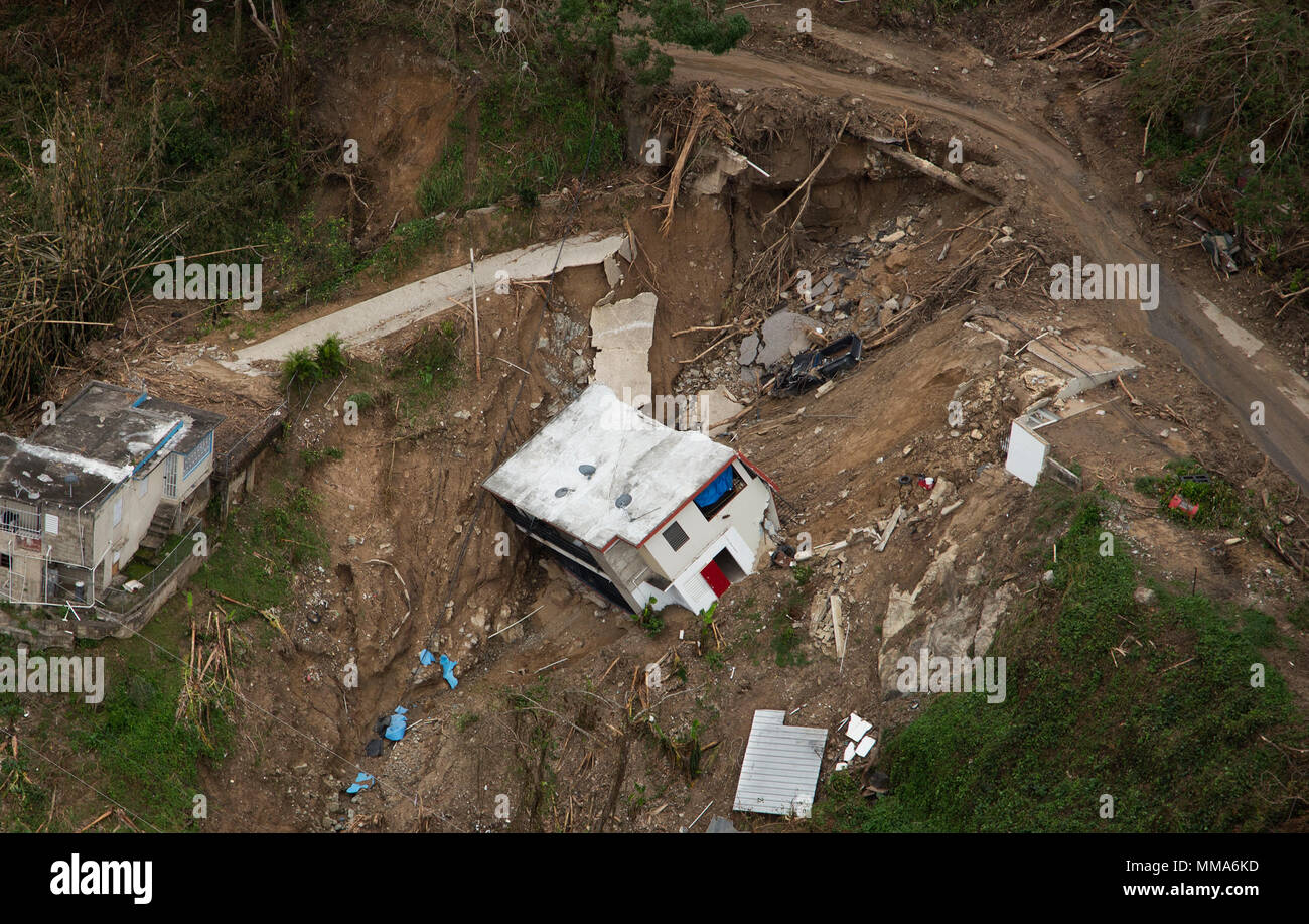 Utuado, PR, 30. September 2017 - Haus durch Erdrutsch Ursache zerstört durch den Regen und starken Wind brachte der Hurrikan Maria. Yuisa Rios/FEMA Stockfoto