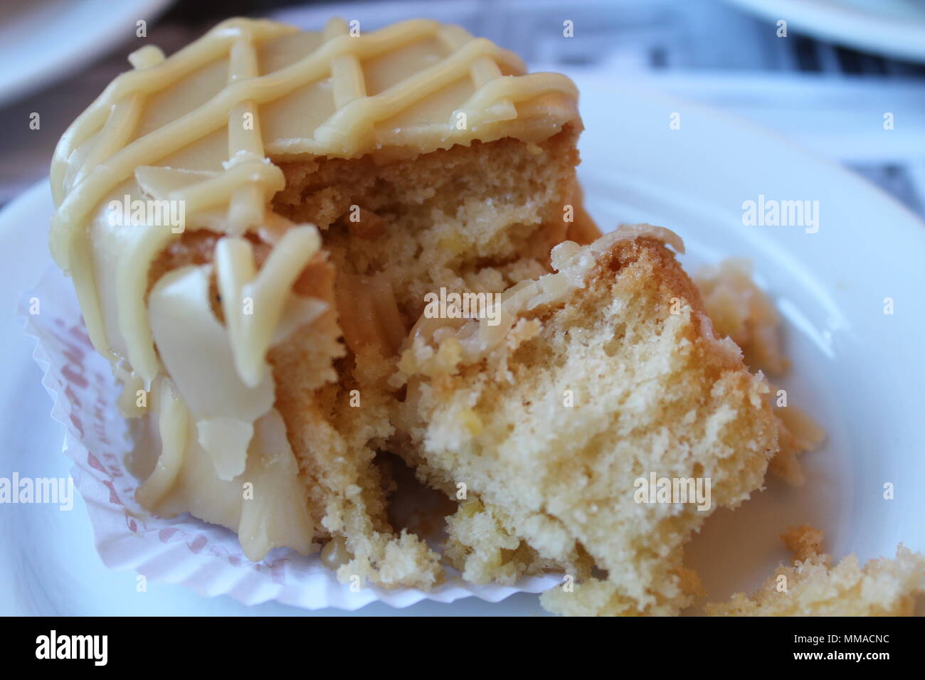 Buttergebäck Kuchen mit Schokolade Stockfoto