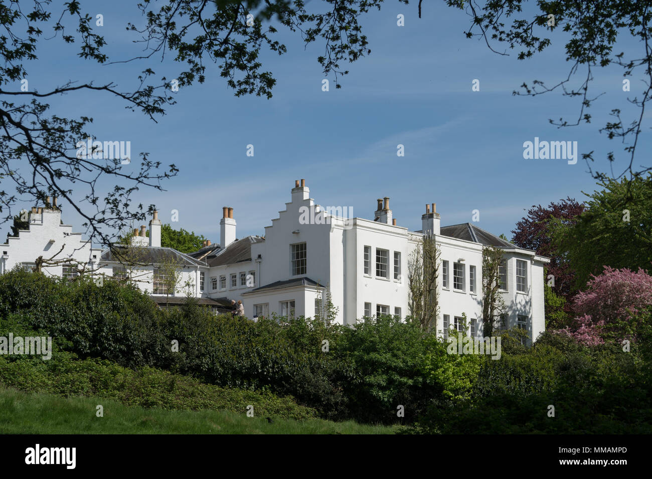 Blick von Pembroke Lodge im Richmond Park, London. Foto Datum: Donnerstag, 3. Mai 2018. Foto: Roger Garfield/Alamy Stockfoto