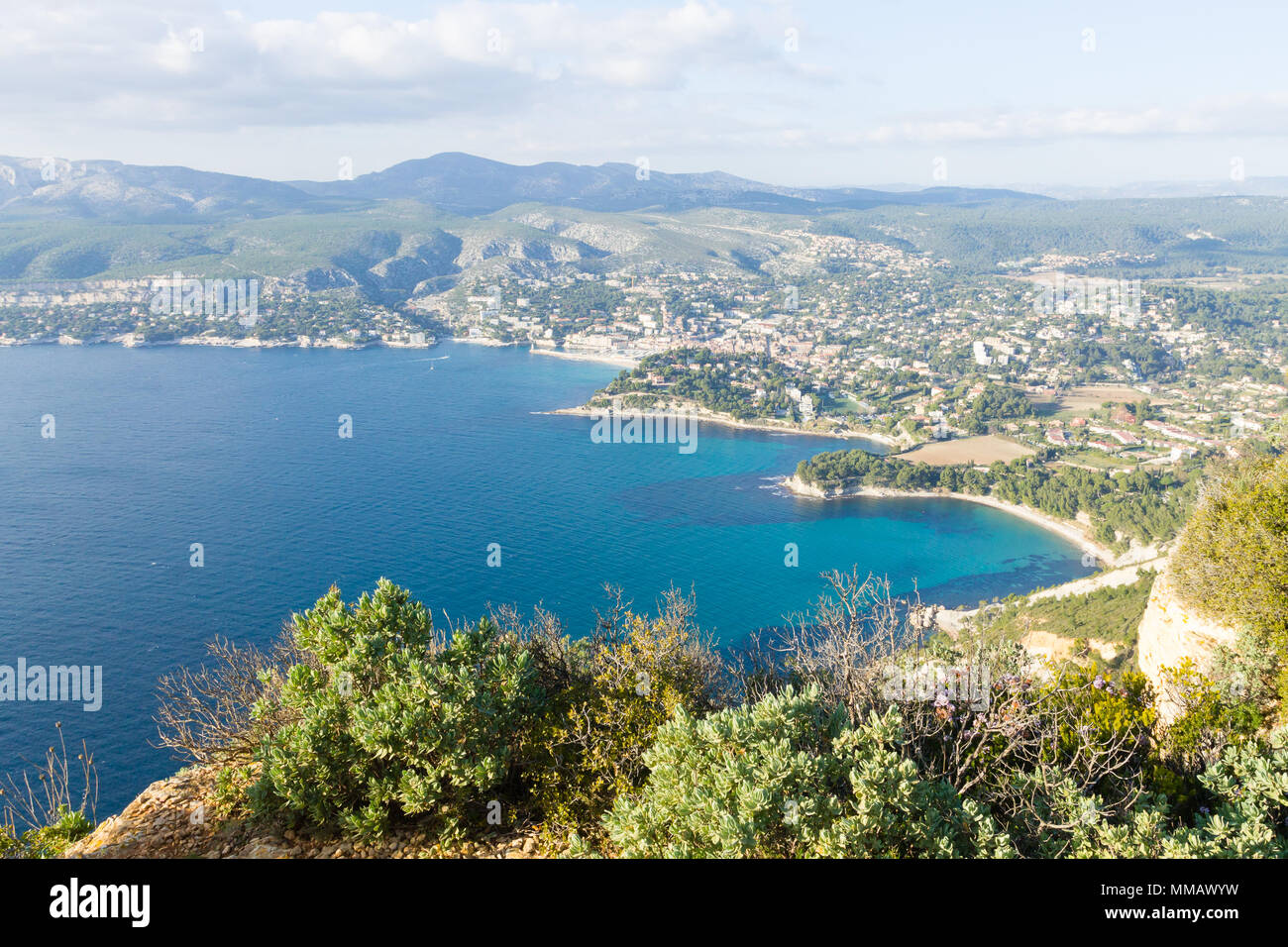 Cassis-Blick vom Cape Canaille oben, Frankreich. Wunderschöne französische Landschaft. Stockfoto