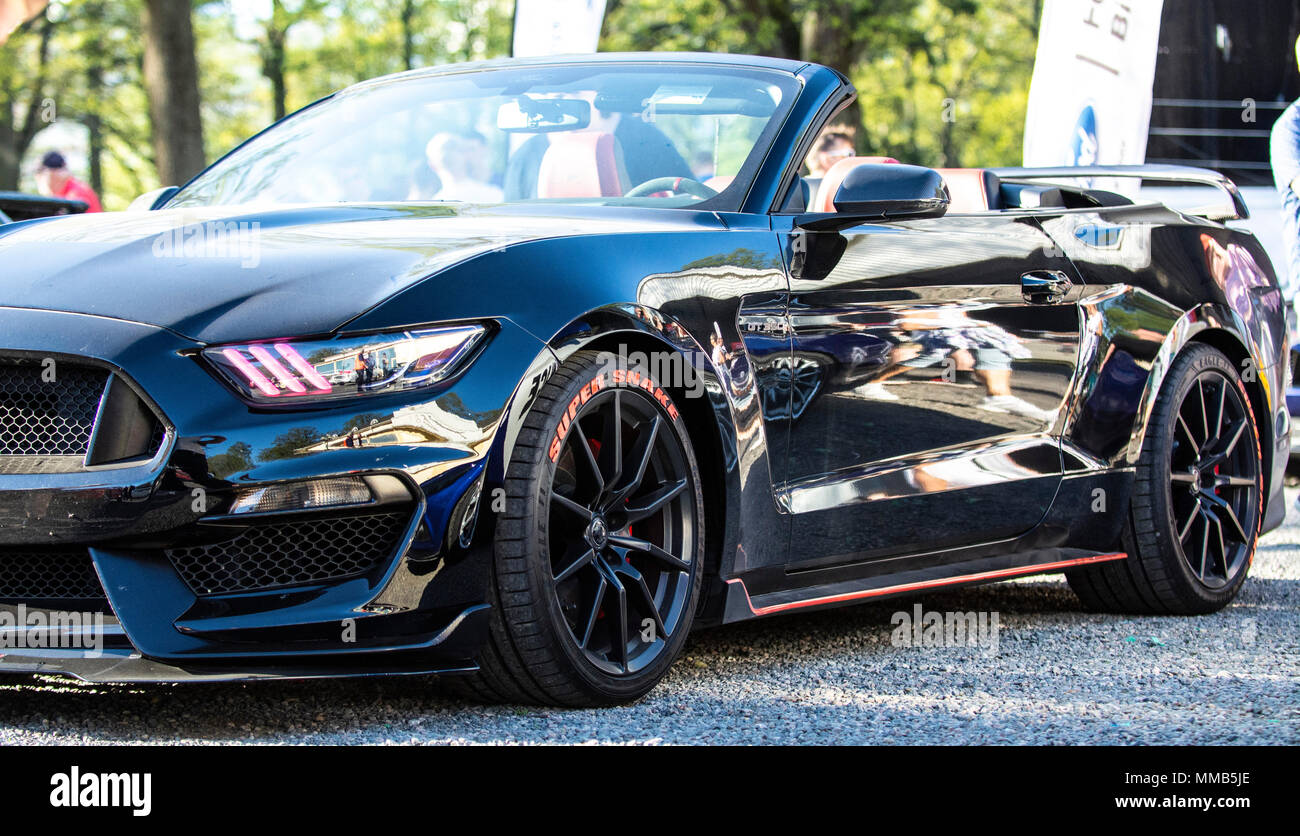 2018-05-09 | Huskvarna, Schweden: Die Seite eines 2016 Ford Mustang GT Premium (Foto: Marcus Vilson | Swe Pressefoto) Schlüsselwörter: Helsingborg Folkets Stockfoto