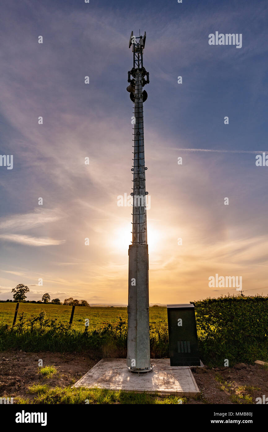 High speed ländlichen Breitband Turm auf Charlton Hügel, durch Airband zum Anschluss von Shropshire betrieben Stockfoto