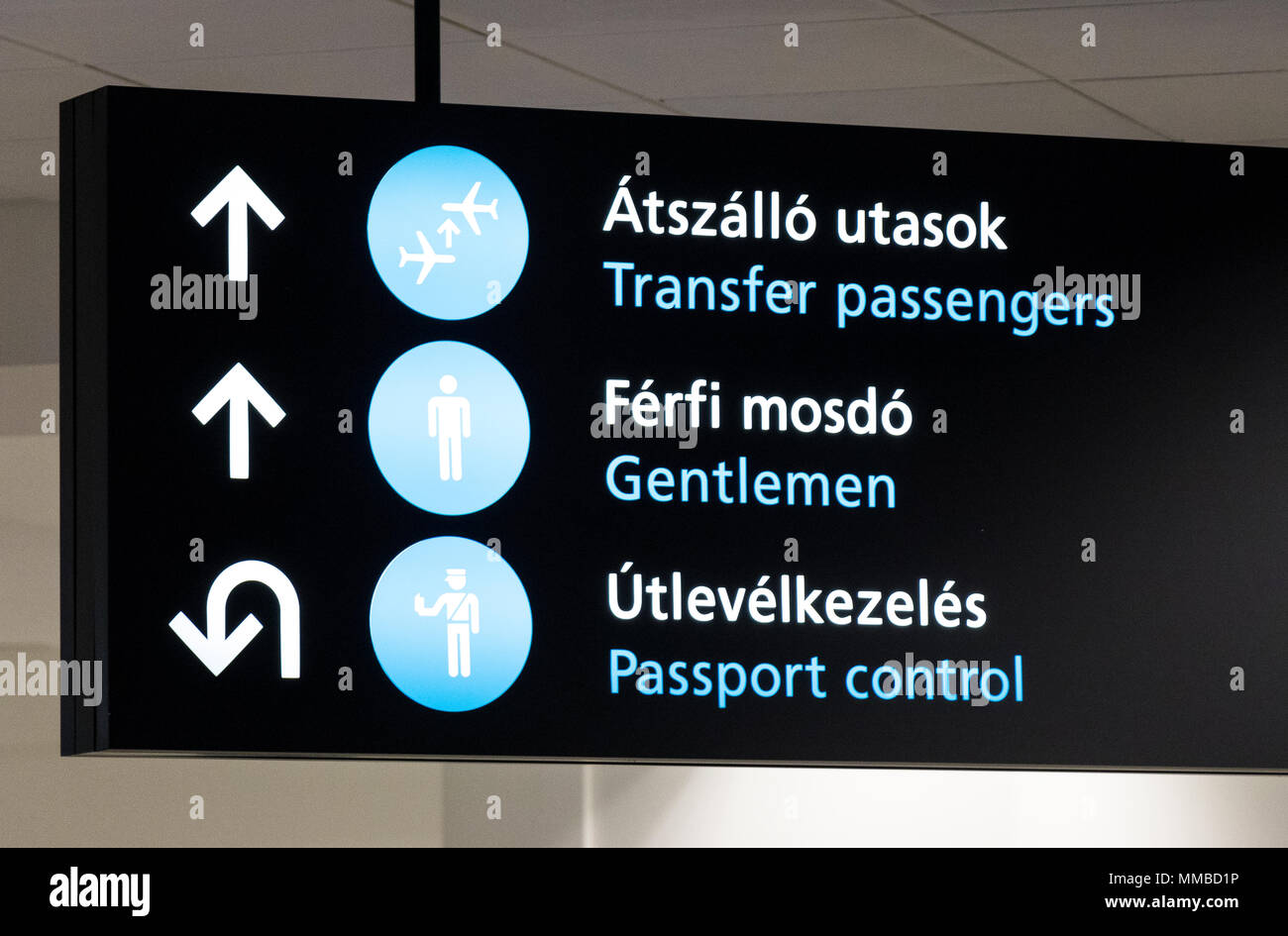 'Budapest, Ungarn - 25.04.2018: Anmelden zum Flughafen Budapest, Ungarn." Stockfoto