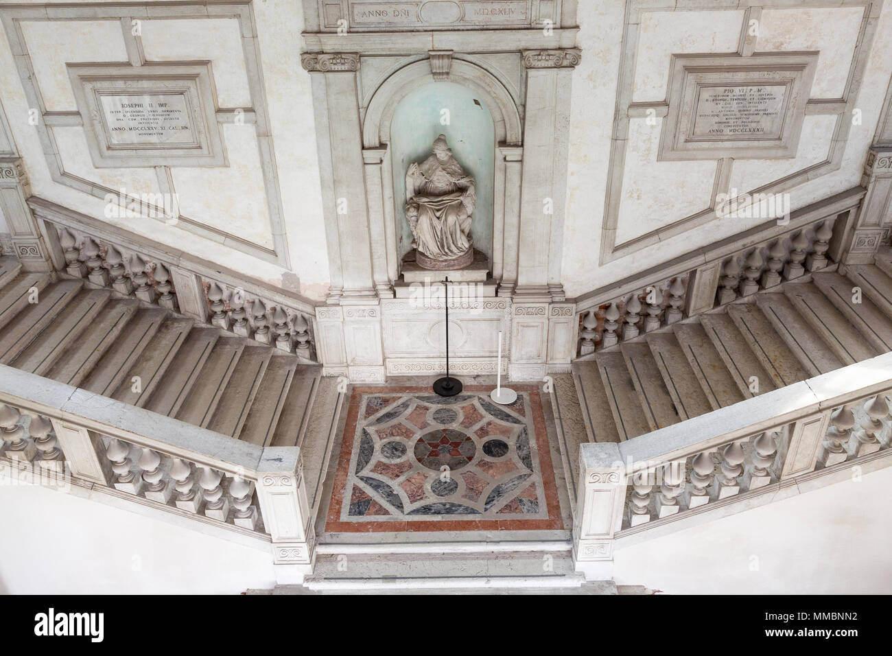 Die Barocke monumentale Treppe von Baldassarre Longhena auf die Äbte Viertel, Benediktinerkloster, San Giorgio Maggiore, Venedig, Venetien, Italien Stockfoto