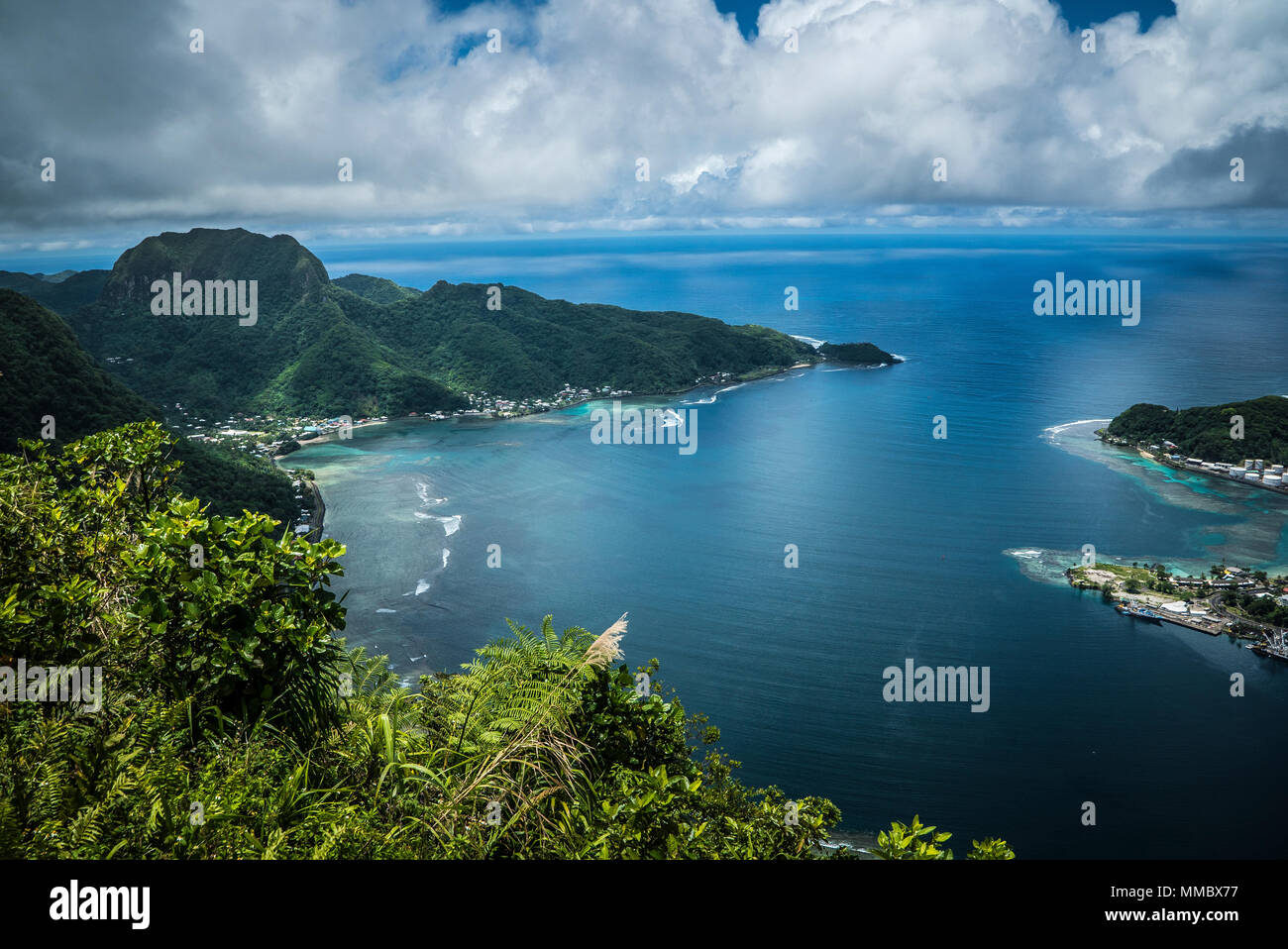 Pago Pago Hill Blick über die Insel Stockfoto
