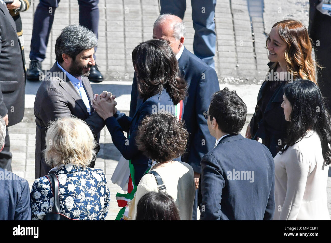 Turin, Italien. 10. Mai, 2018. Turin Eröffnung des Salone del Libro 2018. Im Bild: Roberto Fico Chiara Appendino Credit: Unabhängige Fotoagentur/Alamy leben Nachrichten Stockfoto