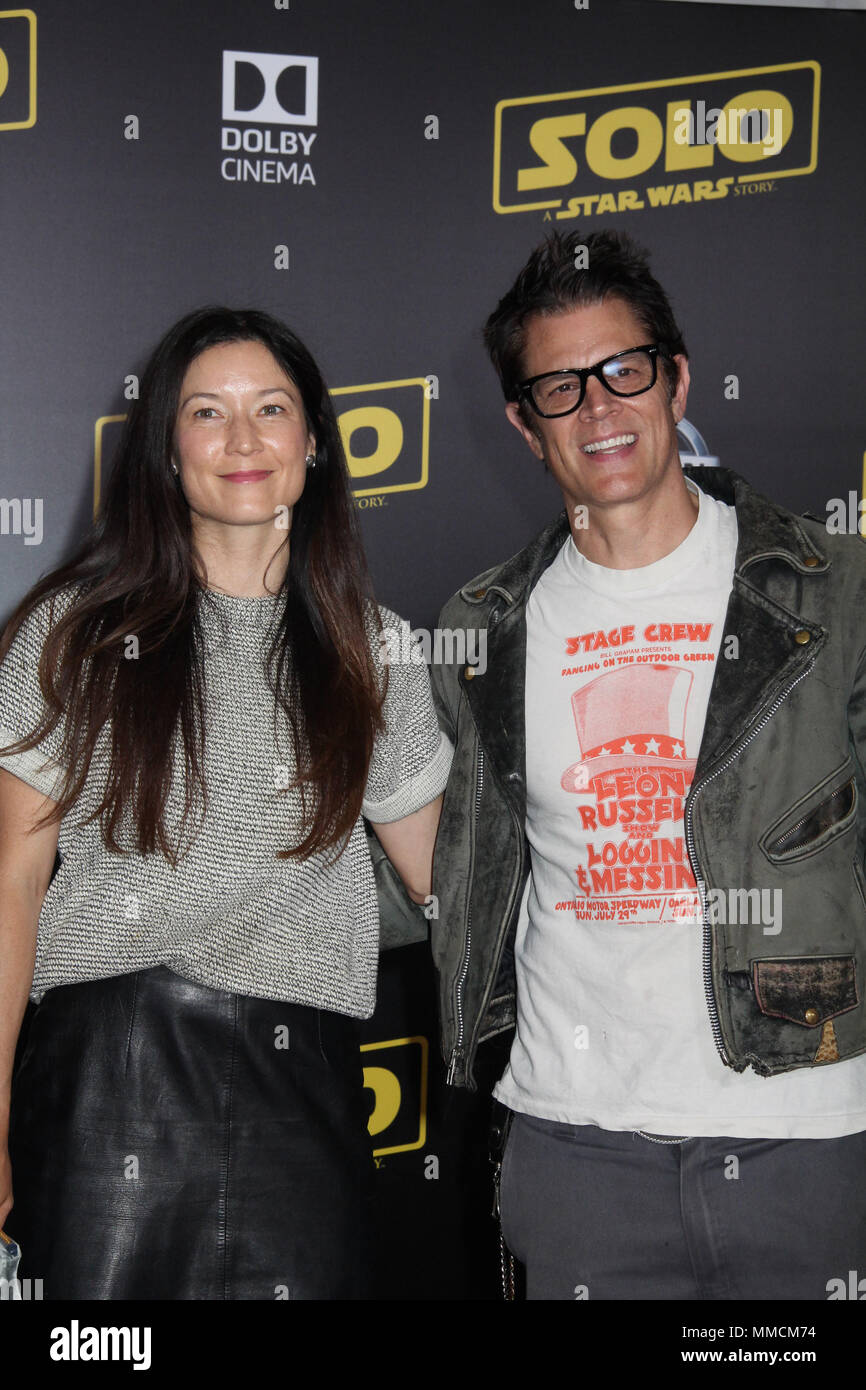 Hollywood, USA. 10. Mai, 2018. Naomi Nelson, Johnny Knoxville 05/10/2018 die Weltpremiere des 'Solo: ein Star Wars Story' in Hollywood, CA Foto von Izumi Hasegawa/HollywoodNewsWire.co Credit: Hollywood News Wire Inc./Alamy leben Nachrichten Stockfoto