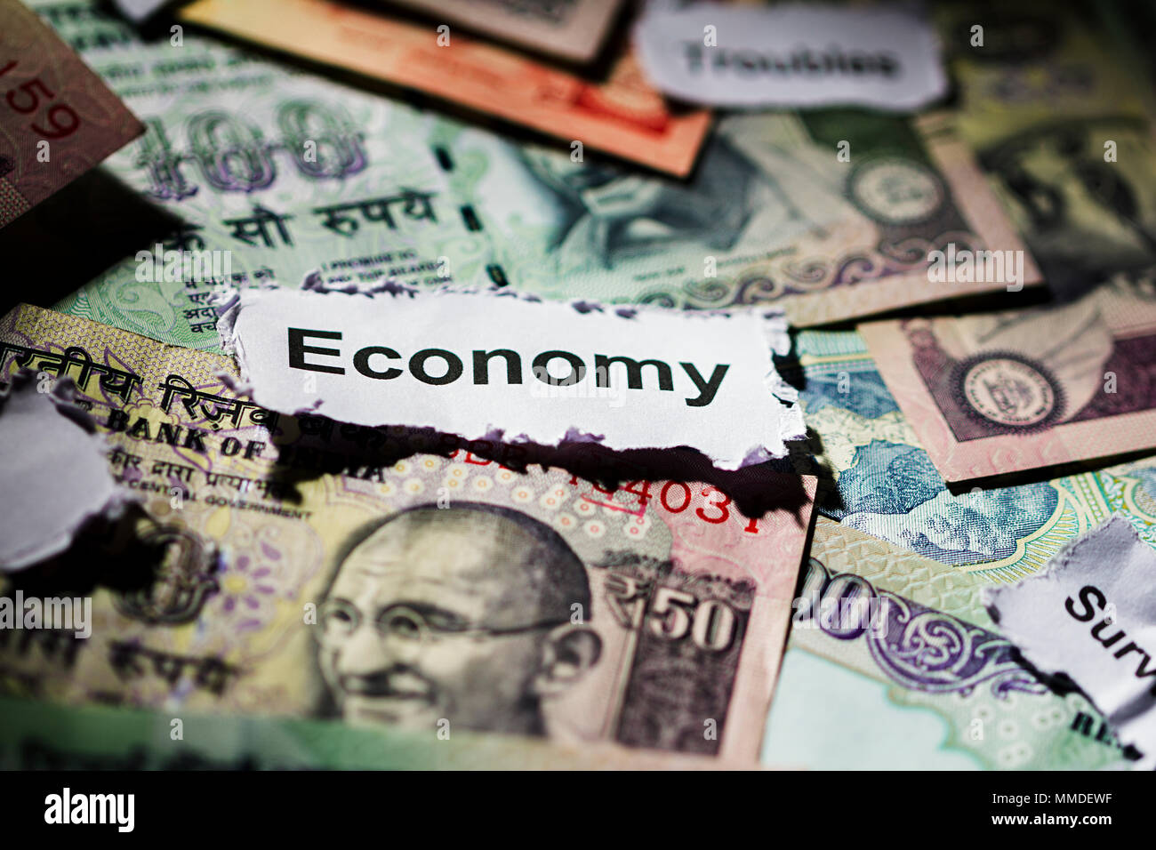 Nahaufnahme Indische Geld Rupees notes Ruhestand spart Geld Niemand Stockfoto