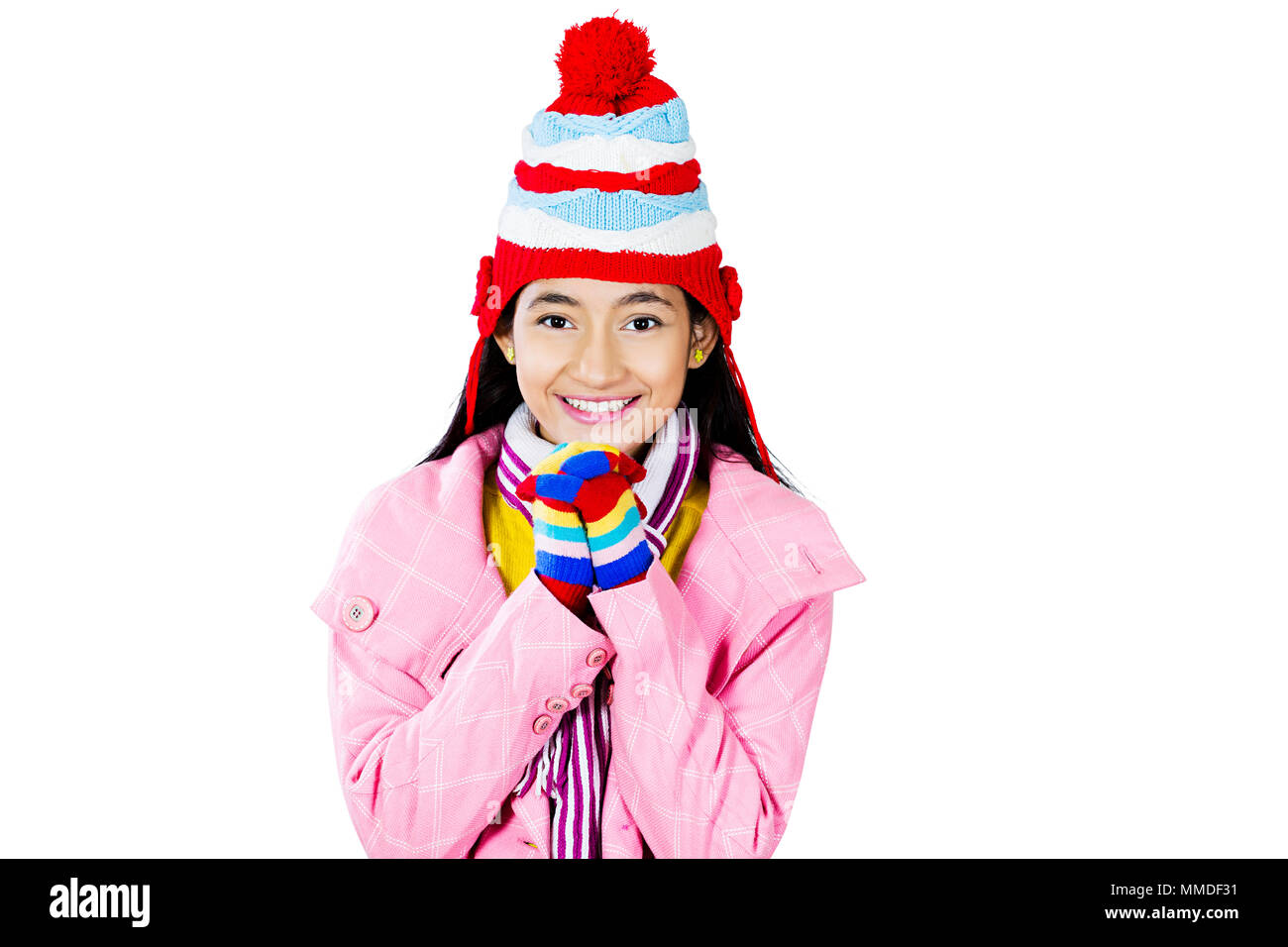 Zittern Jugendmädchen kalt tragen Handschuhe Pullover und Mütze. Stockfoto