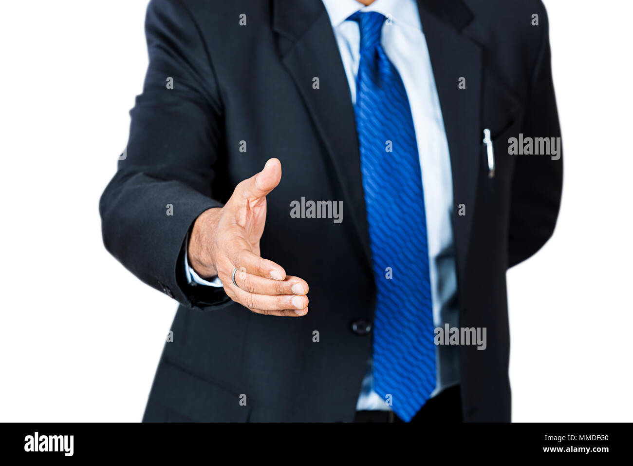 Den mittleren Abschnitt eines eleganten Business Männlich mit einem Handshake Stockfoto