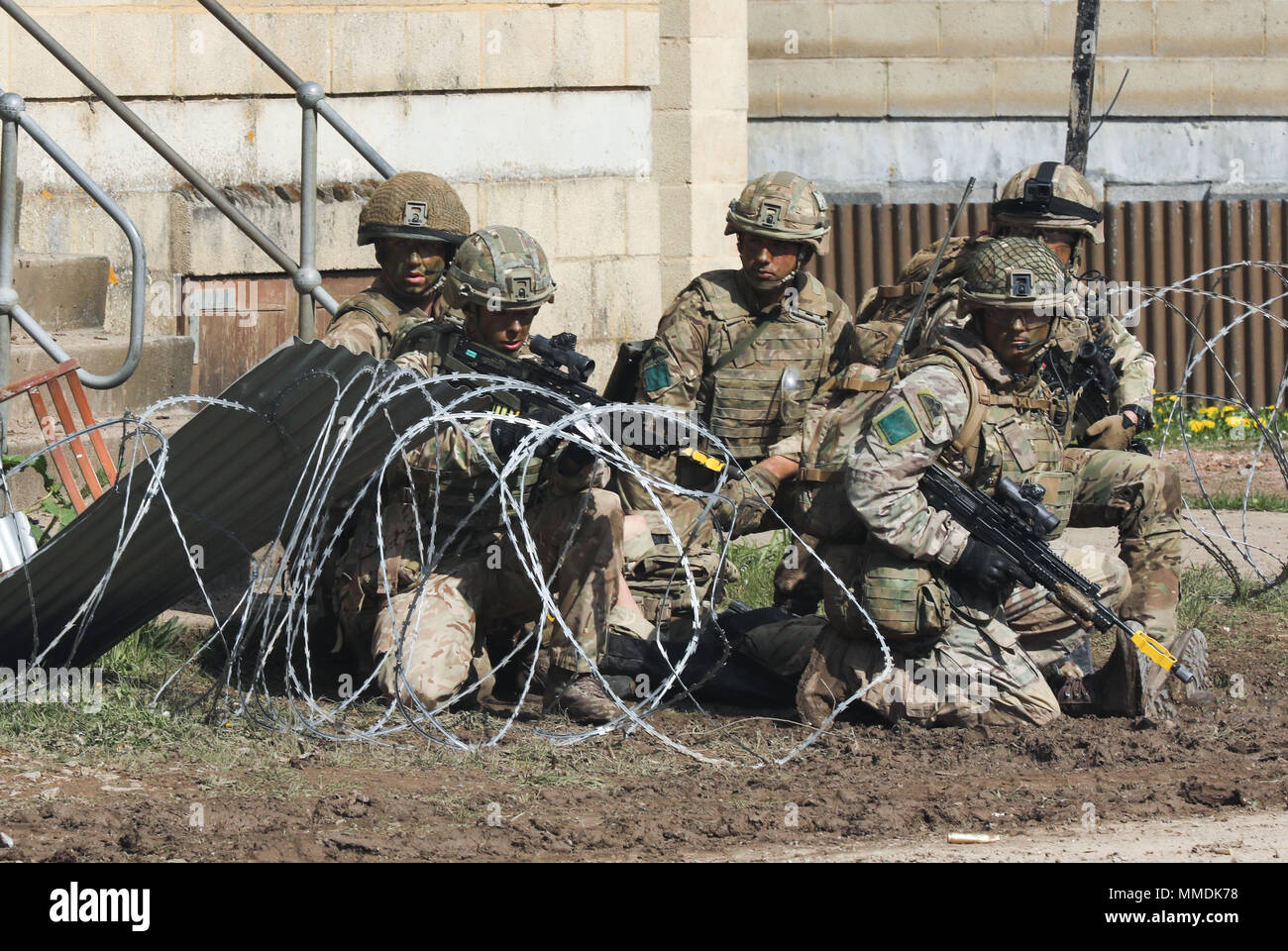 Fallschirmjäger von 3 Para auf Übung in Copehill Down Village Stockfoto