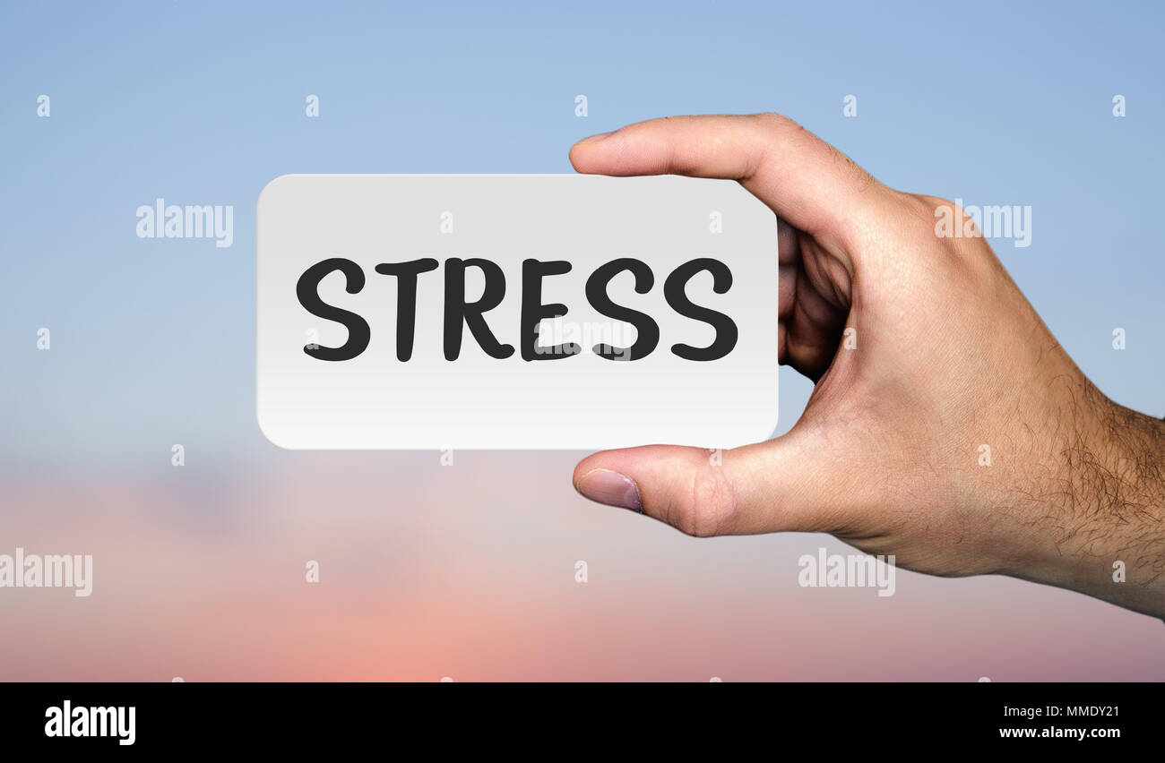Hand, die Plakette mit dem Wort 'Stress'. STRESS Konzept. Vector lieferbar. Stockfoto
