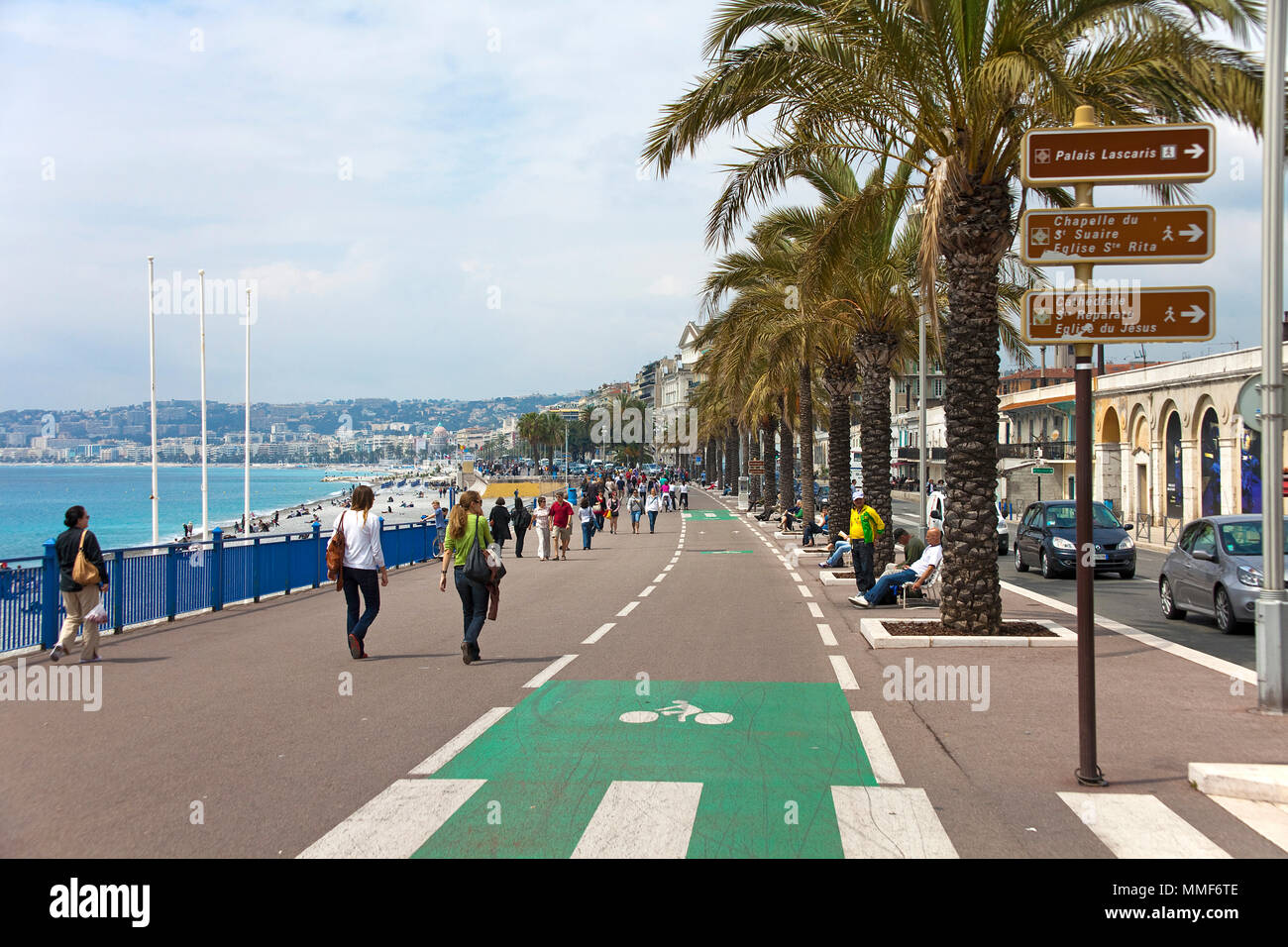 Promenade des Anglais, Boulevard in Nizza, Côte d'Azur, Alpes Maritimes, Südfrankreich, Frankreich, Europa Stockfoto