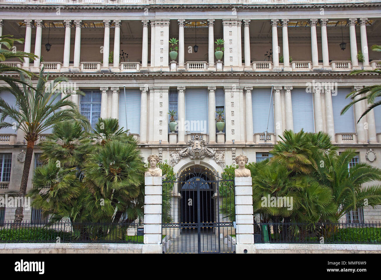 Palais de Justice am Cours Saleya, Nizza, Côte d'Azur, Alpes Maritimes, Südfrankreich, Frankreich, Europa Stockfoto