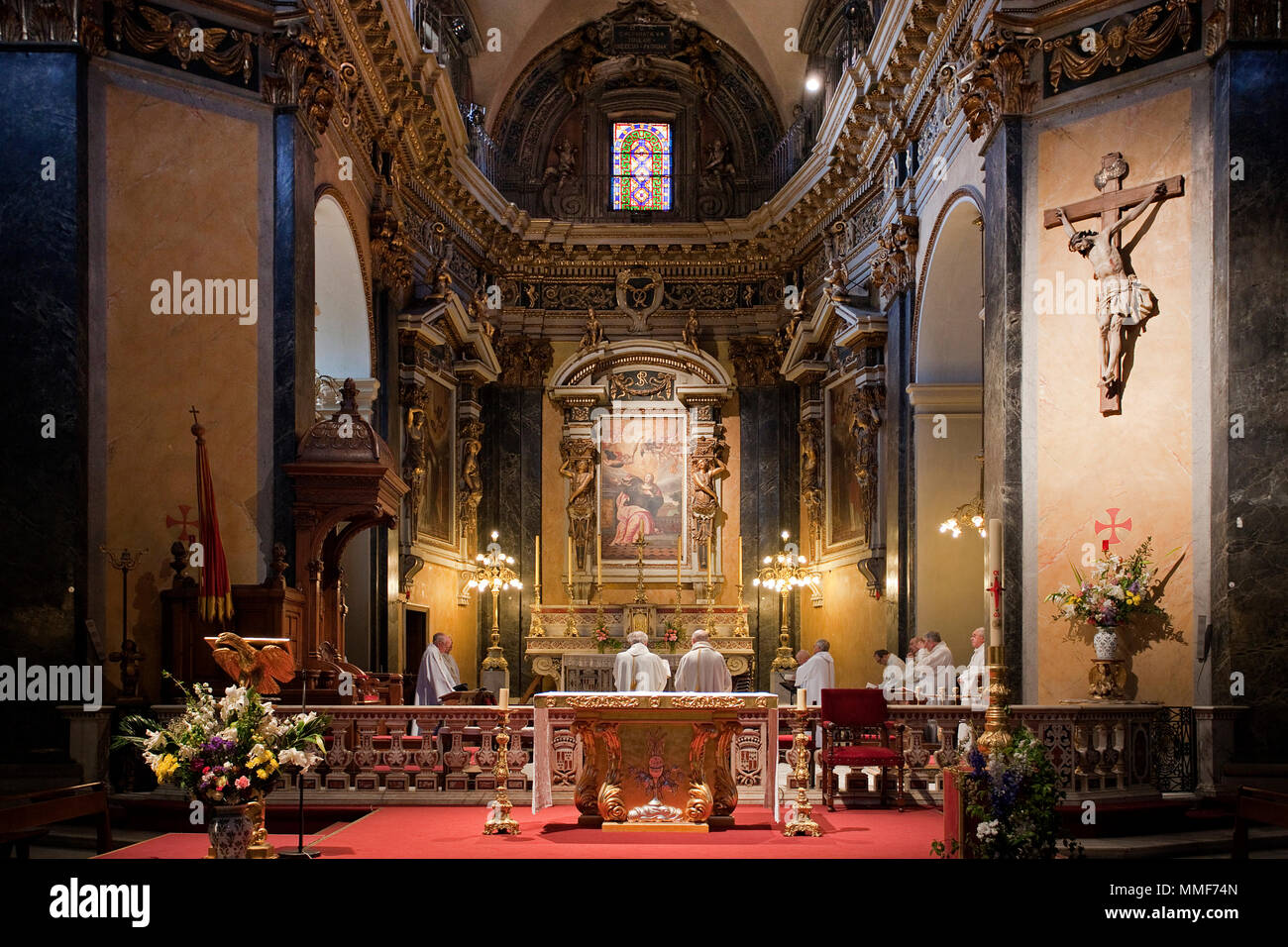 Im Inneren der Kathedrale Santa Reparata am Place Rossetti, Nizza, Côte d'Azur, Alpes Maritimes, Südfrankreich, Frankreich, Europa Stockfoto