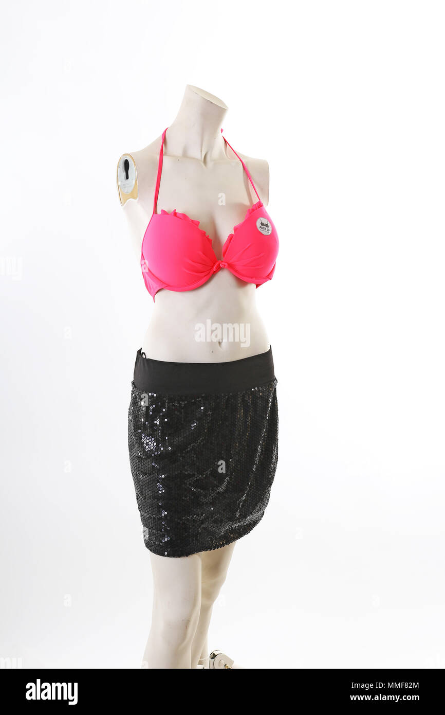 Bh Bh bikini top Badeanzug auf Headless Mannequin Tuch Anzeige